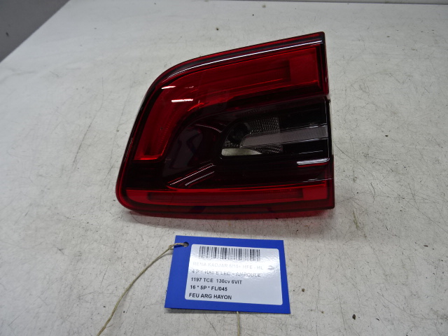 FEU ARRIERE GAUCHE DE HAYON Renault KADJAR 6/15+
