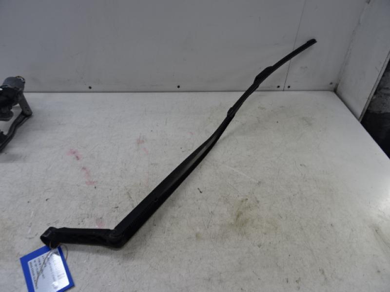 RUITENWISSERARM RECHTS VOOR Toyota C-HR (1) 11/16-10/19