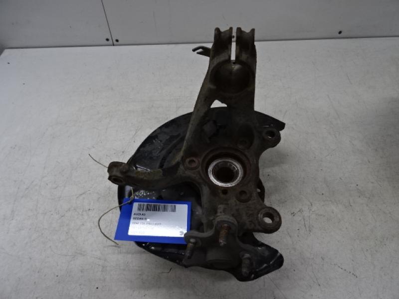 WIELNAAF VOOR LINKS Audi A3 4D 4/16 - 20