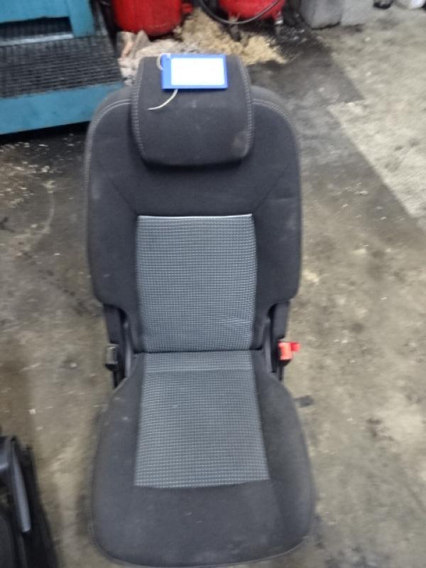 STOEL ACHTER Ford S-MAX 5/06 - 15