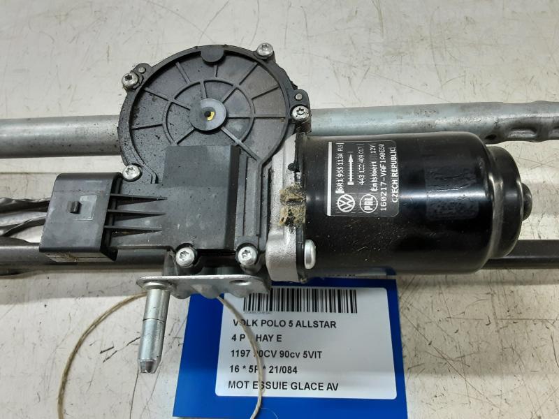 MOTEUR D'ESSUIE-GLACE AVANT Vw POLO (6R) FaceLift 5/14 - 17