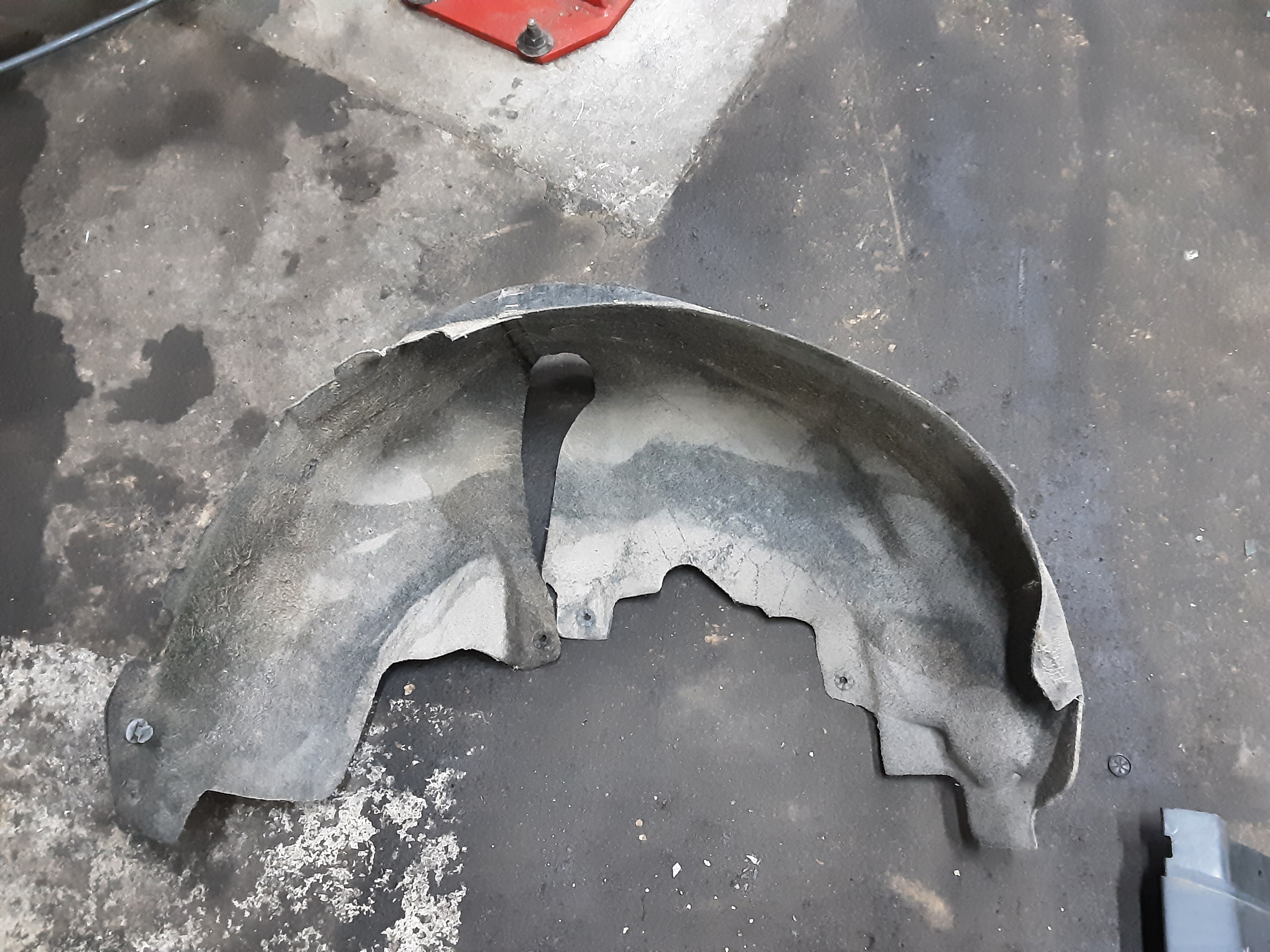 COQUILLE D&#039;AILE ARRIERE DROITE Ford ECOSPORT 11/17+