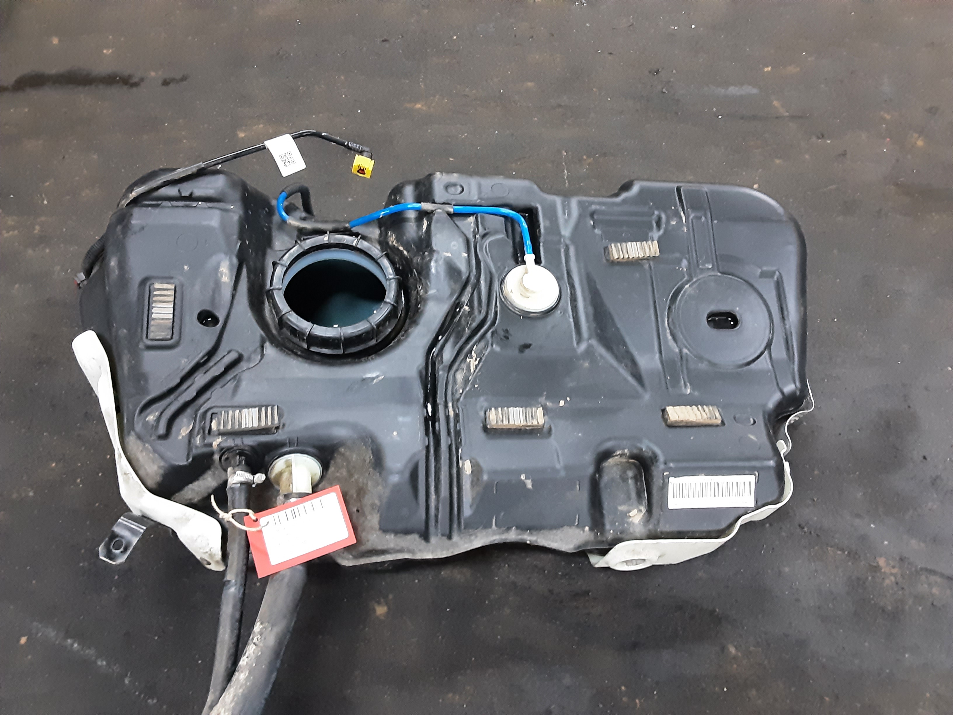RESERVOIR ESSENCE Ford ECOSPORT 11/17+