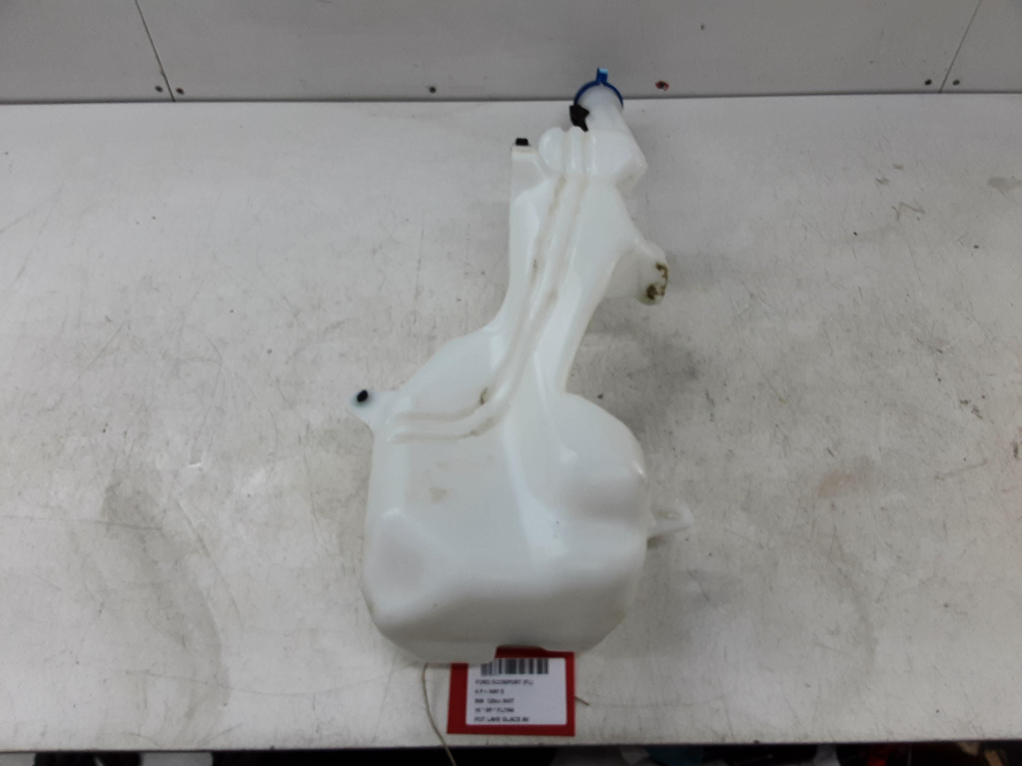 RUITENWASRESERVOIR VOOR Ford ECOSPORT 11/17+