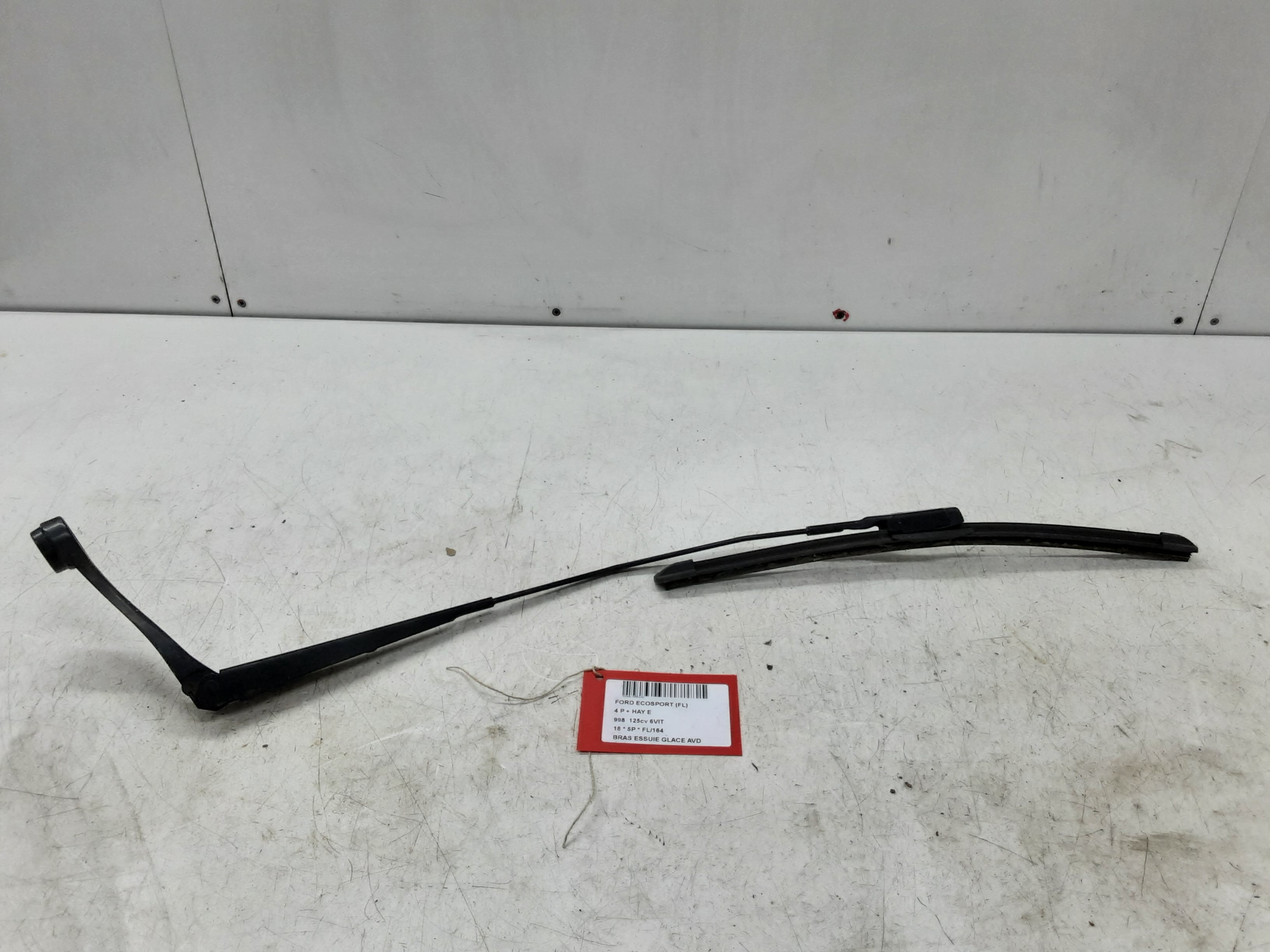 RUITENWISSERARM RECHTS VOOR Ford ECOSPORT 11/17+