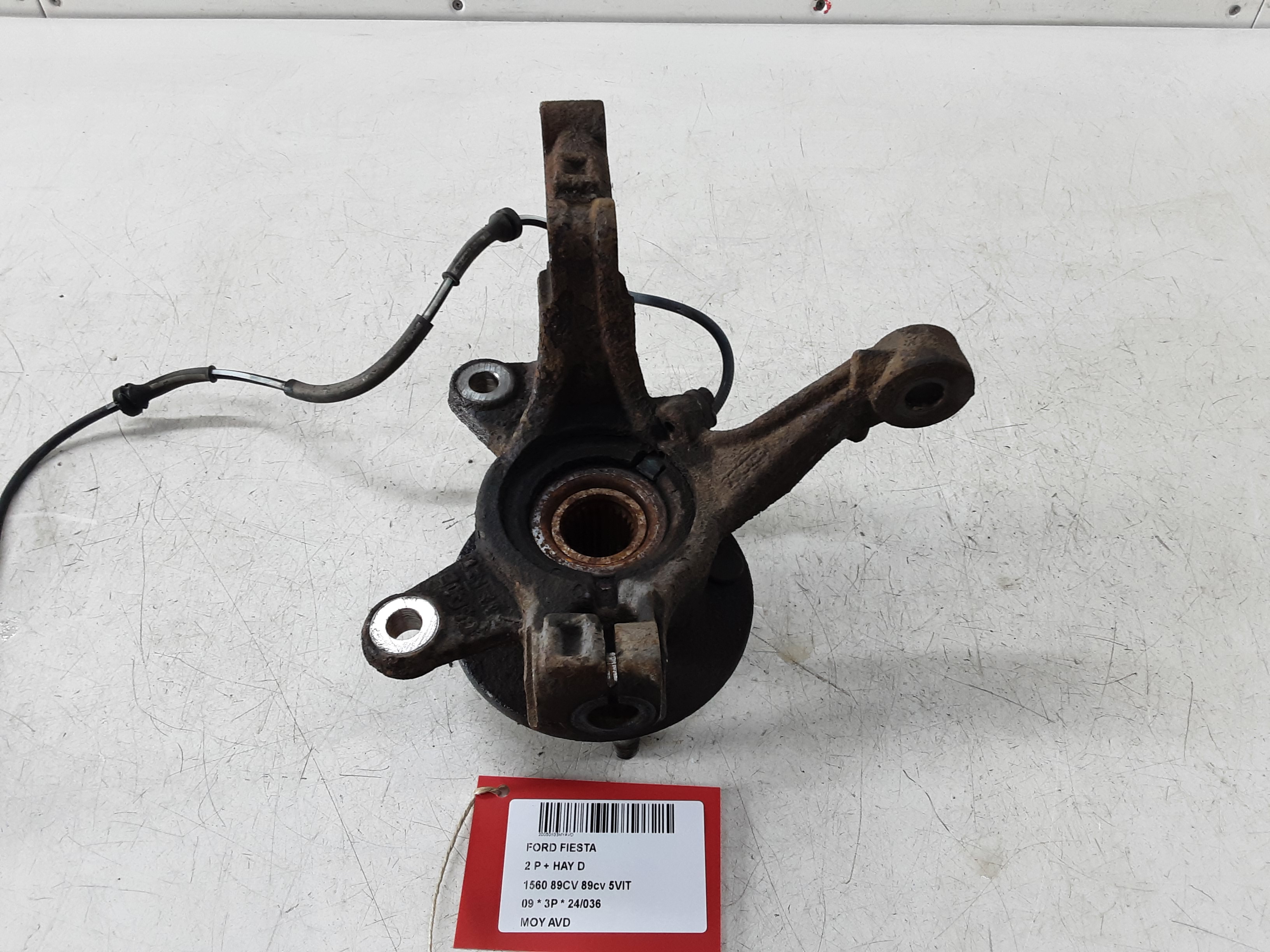 WIELNAAF VOOR RECHTS Ford FIESTA 11/08 - 13