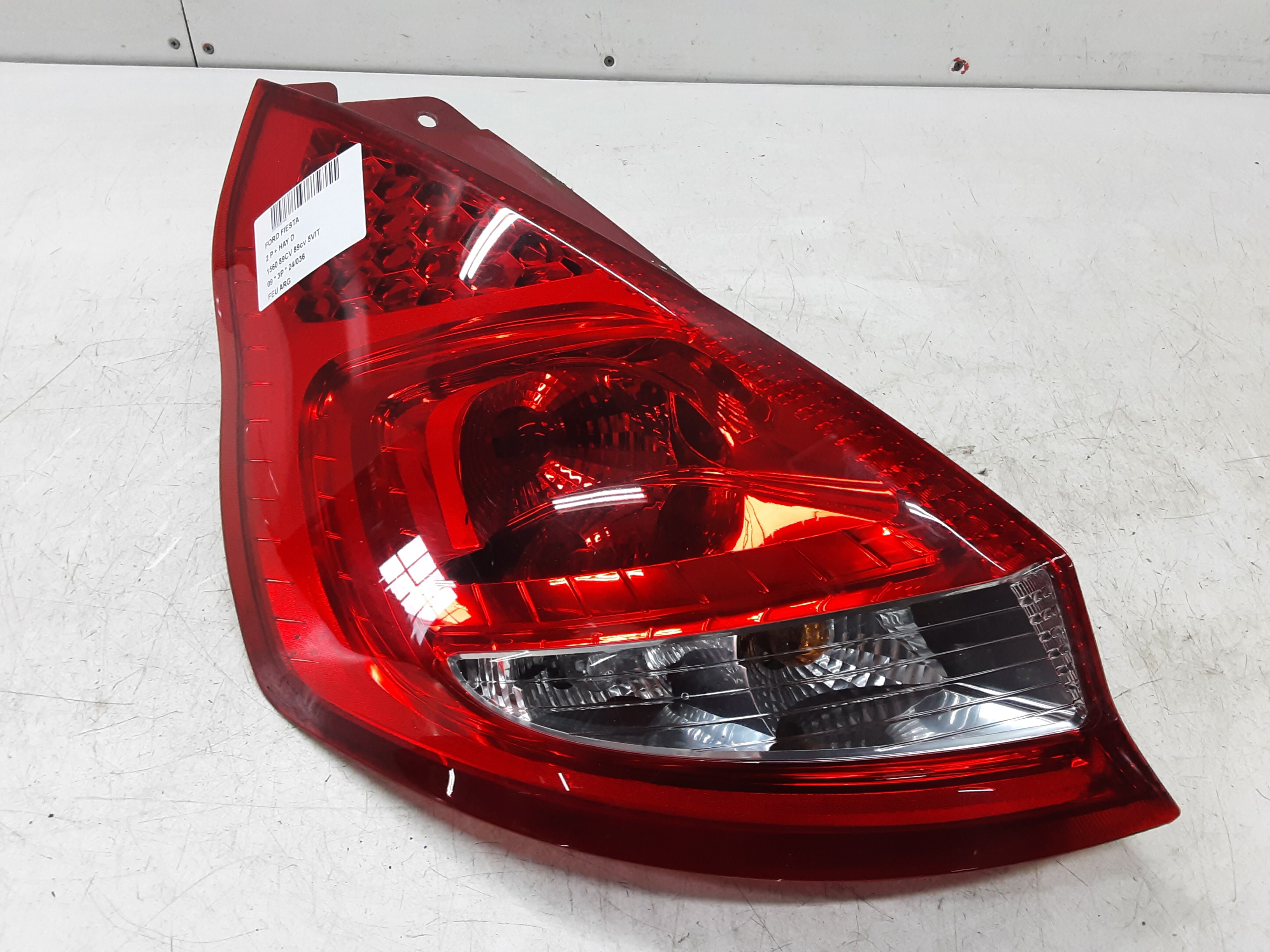 ACHTERLICHT LINKS Ford FIESTA 11/08 - 13