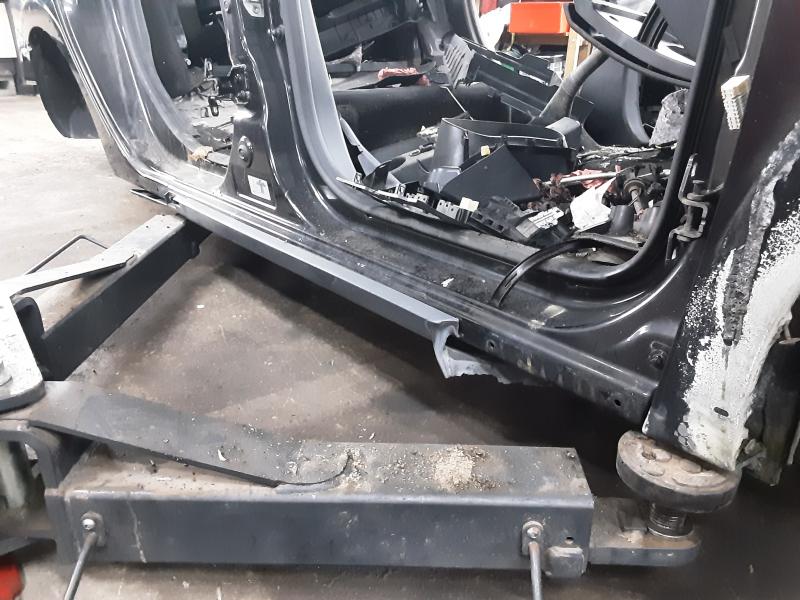 DREMPEL RECHTS Dacia LOGAN 12/16 - 20