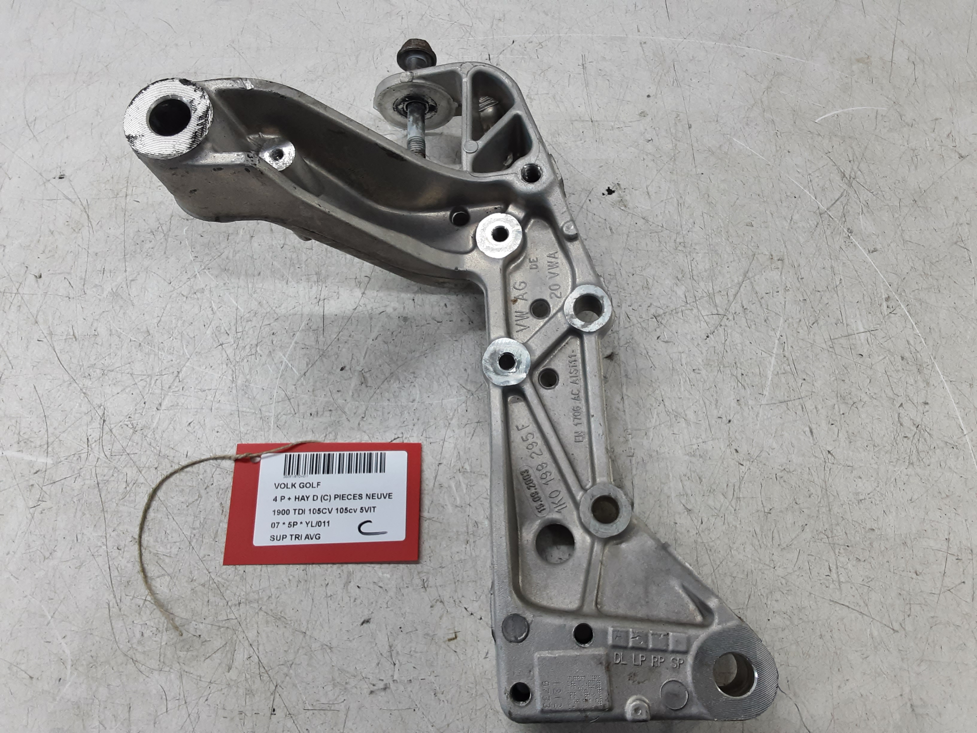 DRAAGARMSTEUN VOOR LINKS Vw GOLF V 11/03 - 08