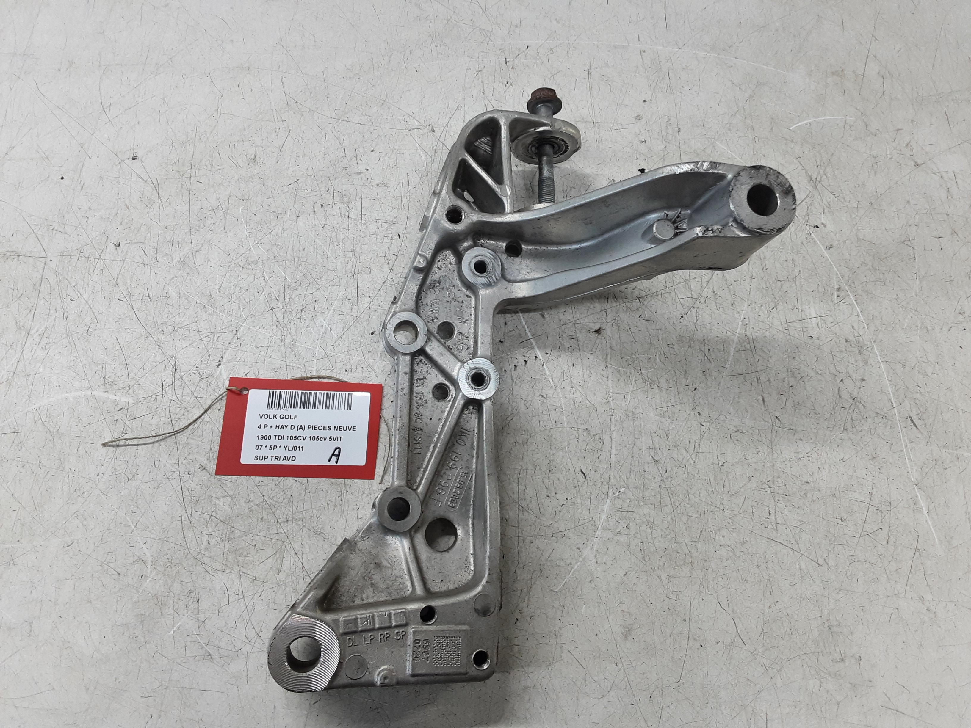 DRAAGARMSTEUN VOOR RECHTS Vw GOLF V 11/03 - 08