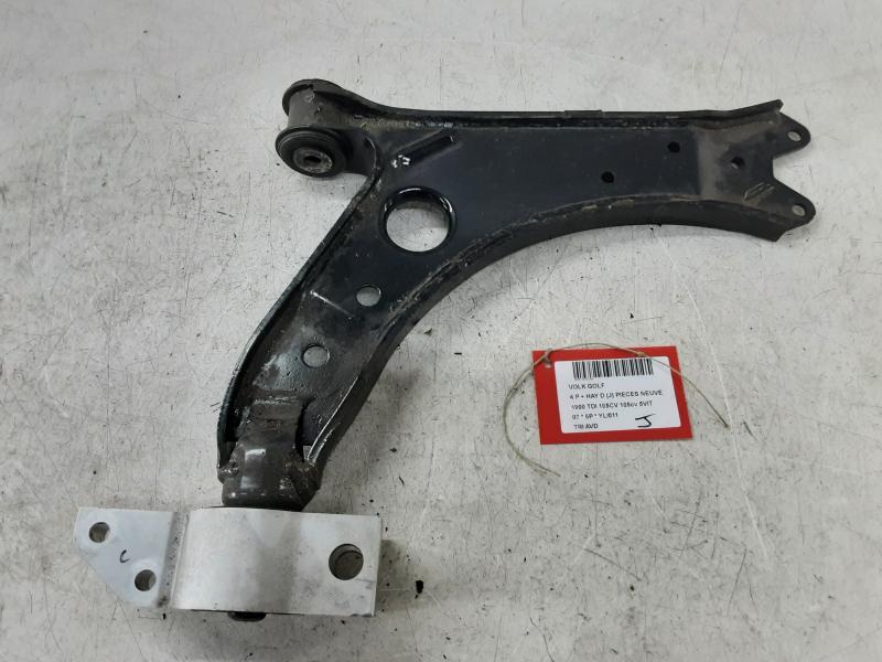 DRAAGARM VOOR RECHTS Vw GOLF V 11/03 - 08