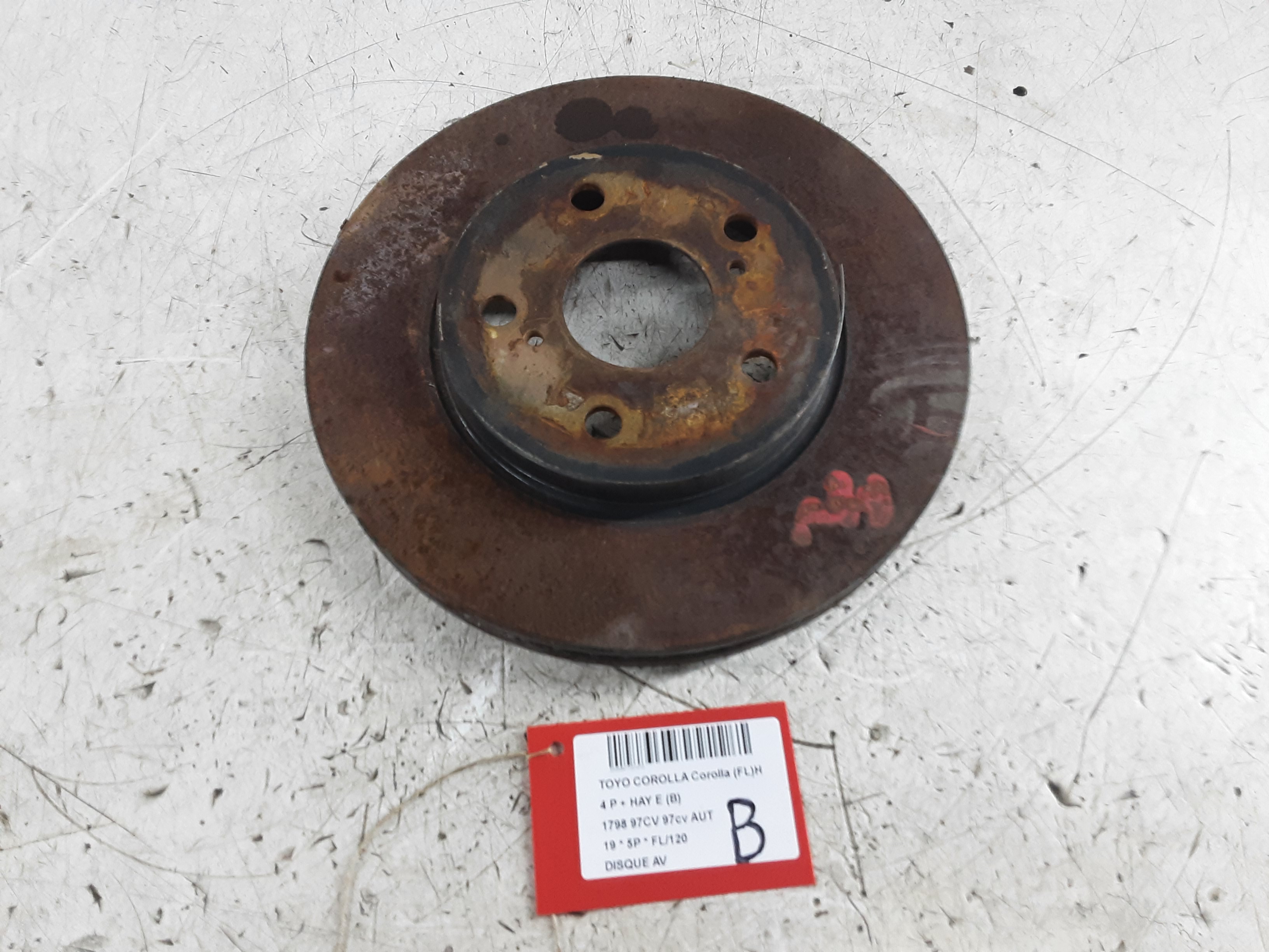 REMSCHIJF VOOR Toyota COROLLA 5P/5D 18+