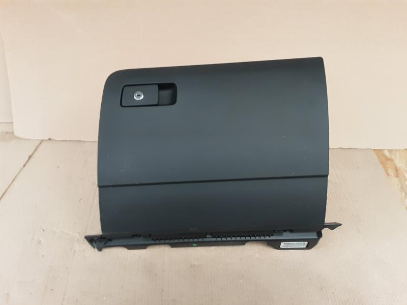 HANDSCHUHFACH Vw PASSAT 11/14 - 19