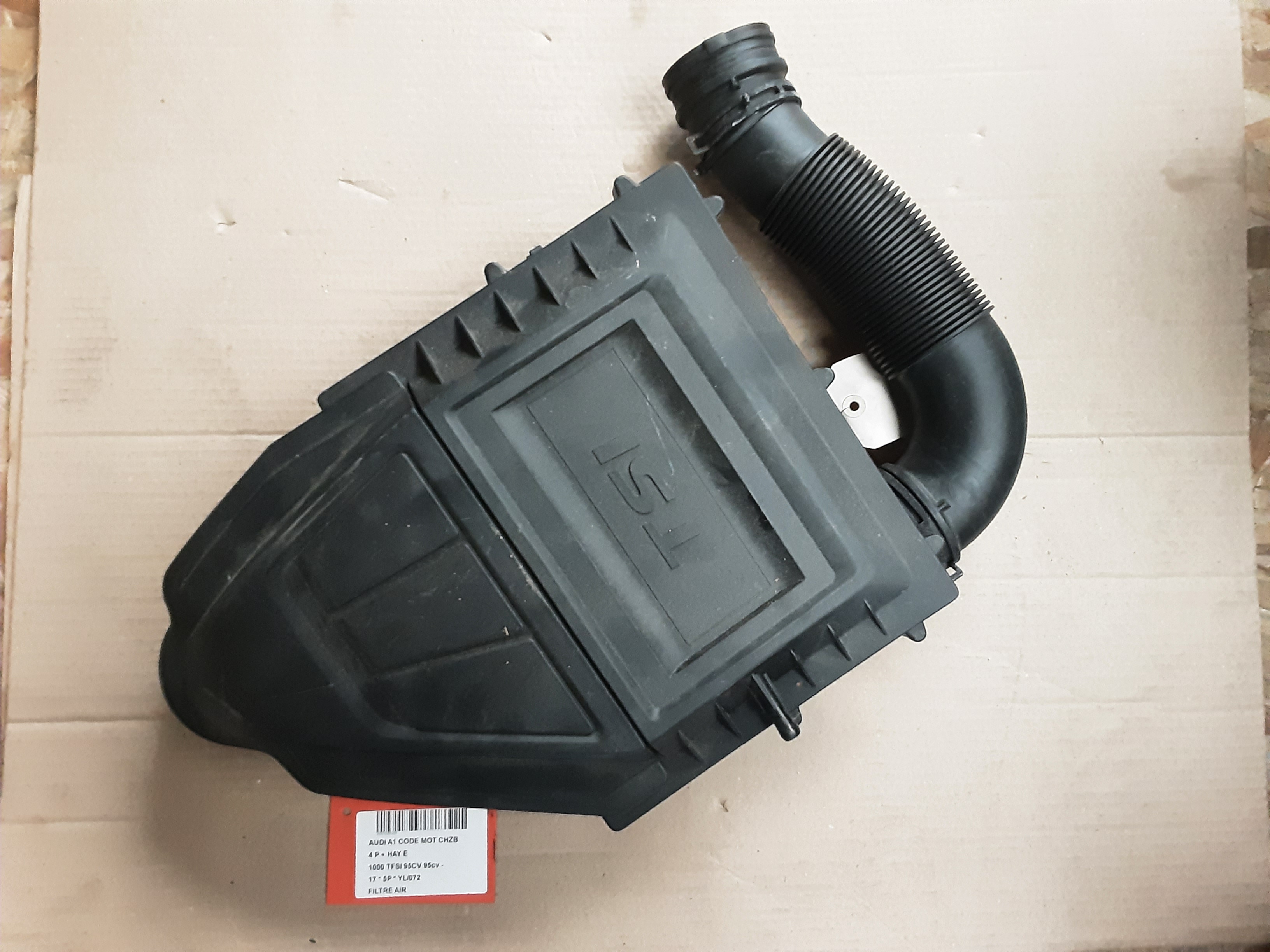 LUCHTFILTER Audi A1 12/14 - 19