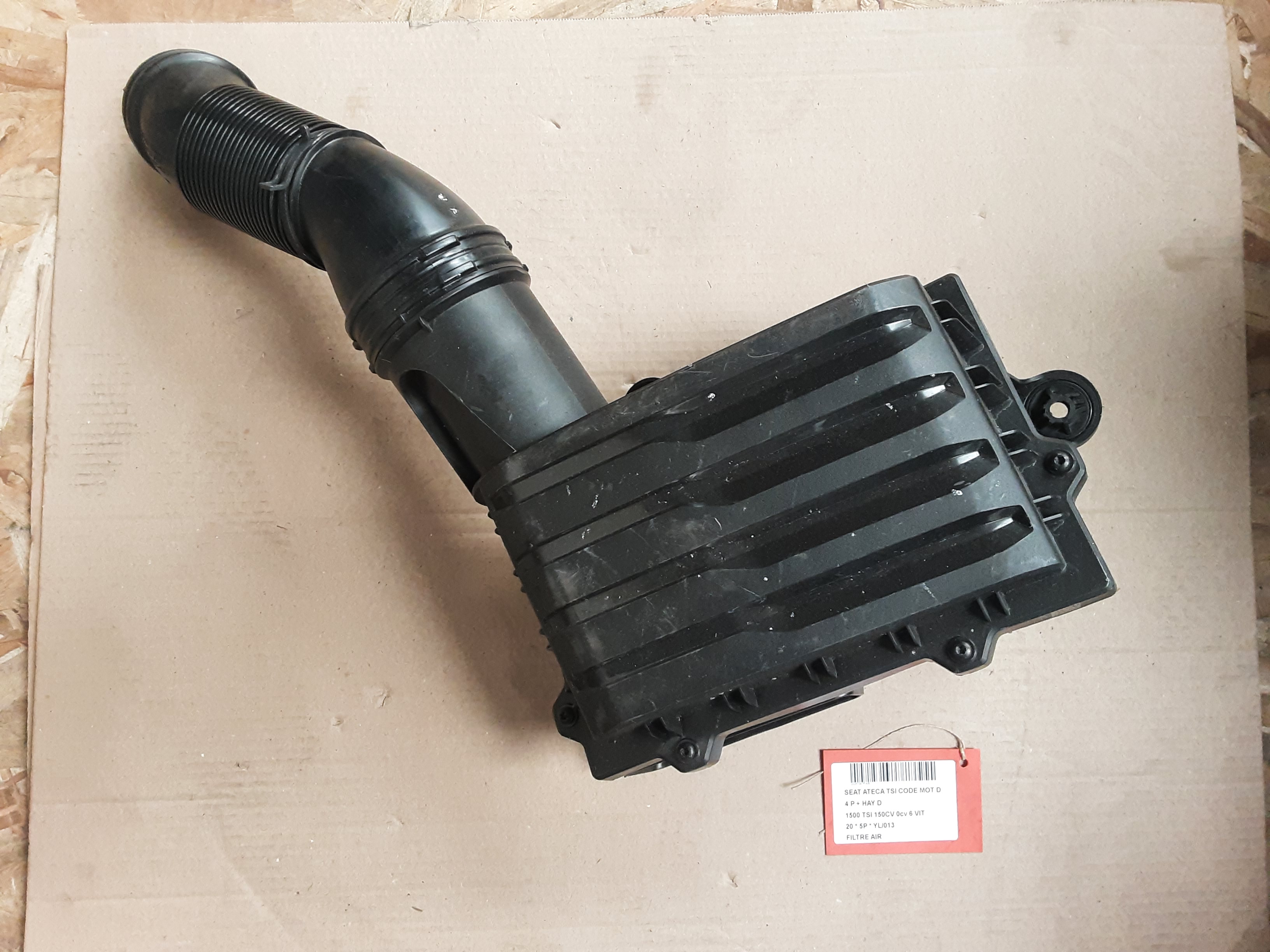 LUCHTFILTER Seat ATECA 9/16+