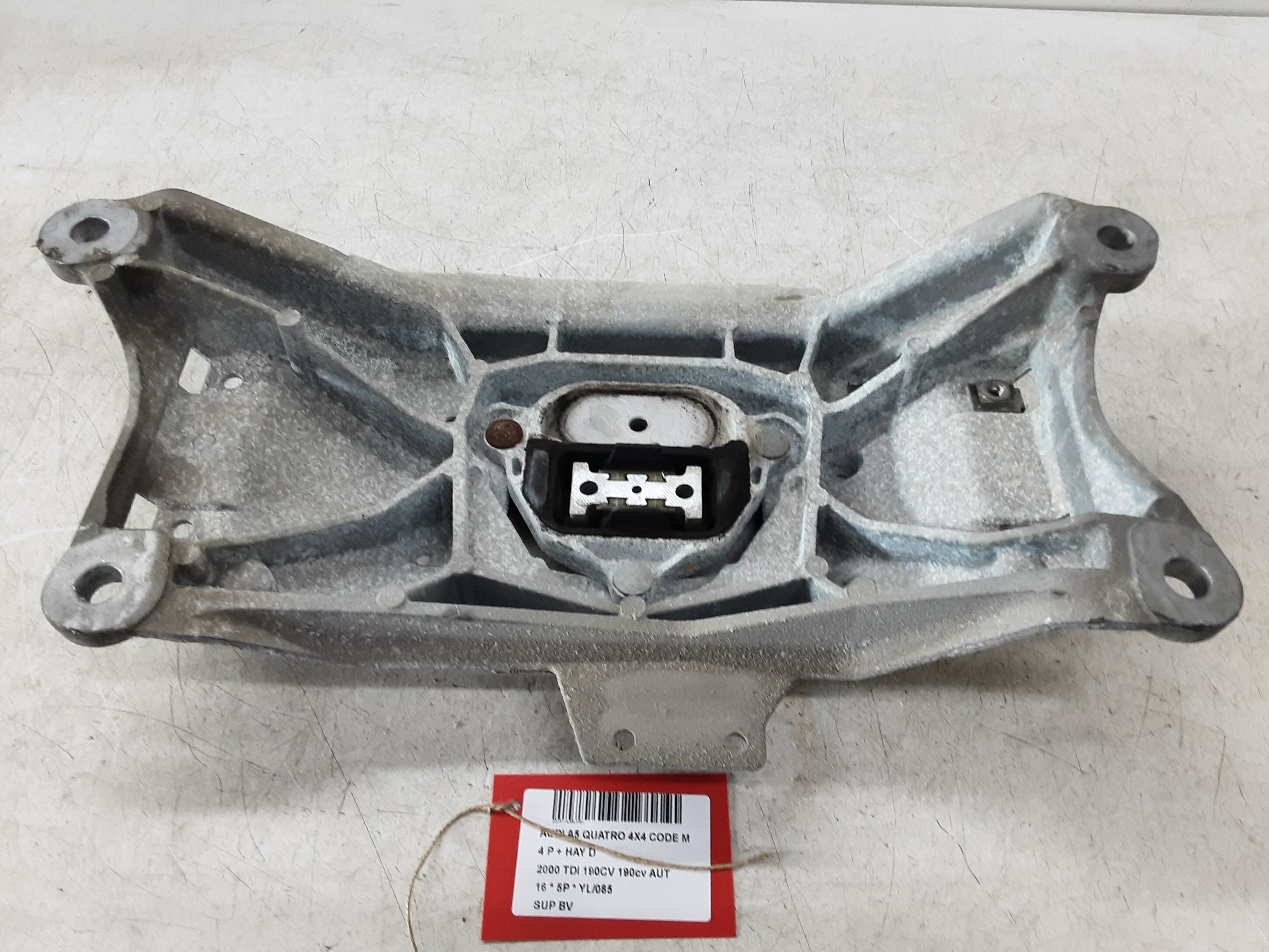 VERSNELLINGSBAKSTEUN Audi A5 (2) 8/11 - 16