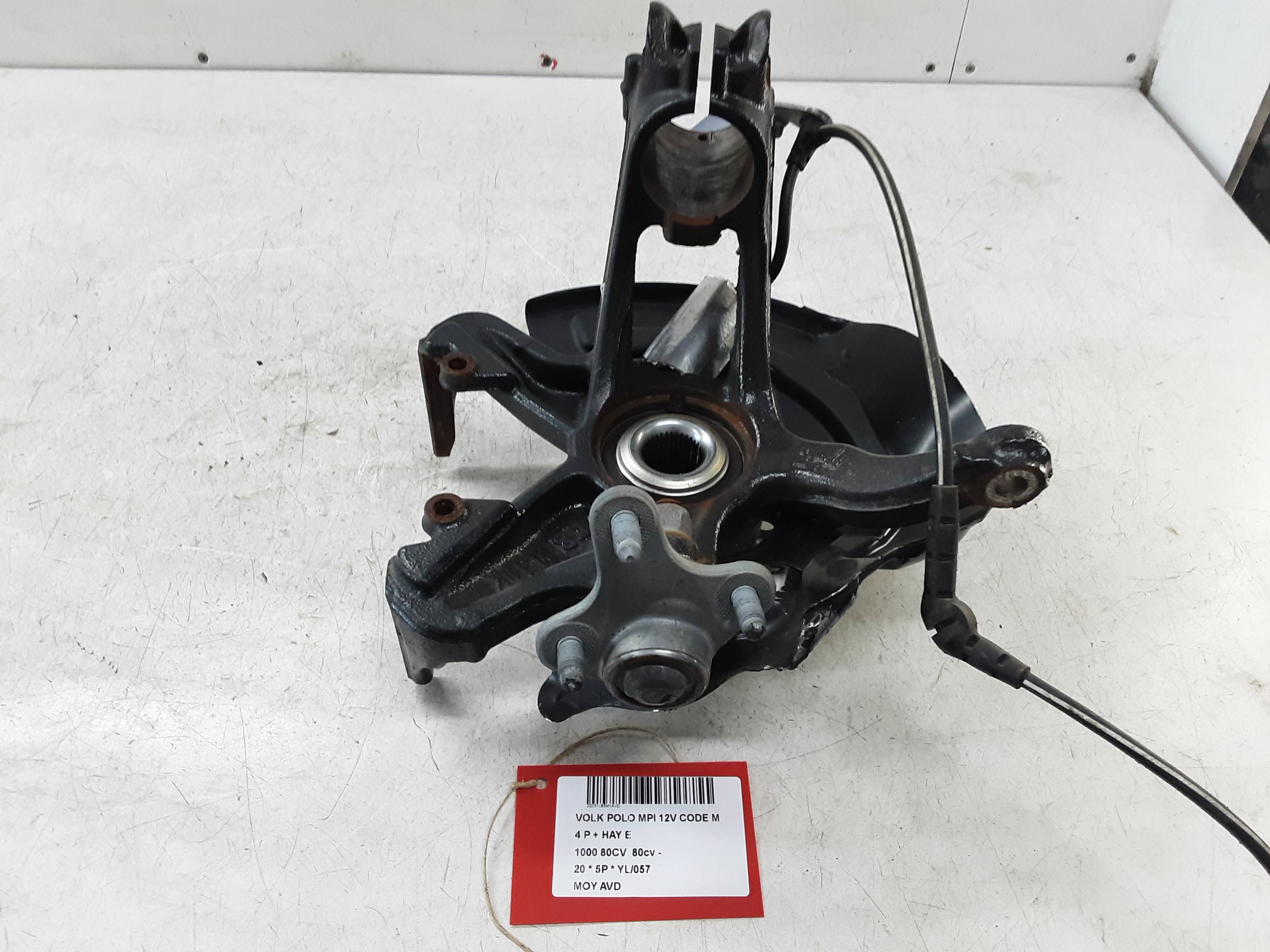 WIELNAAF VOOR RECHTS Vw POLO (AW/BZ) 10/17 - 9/21