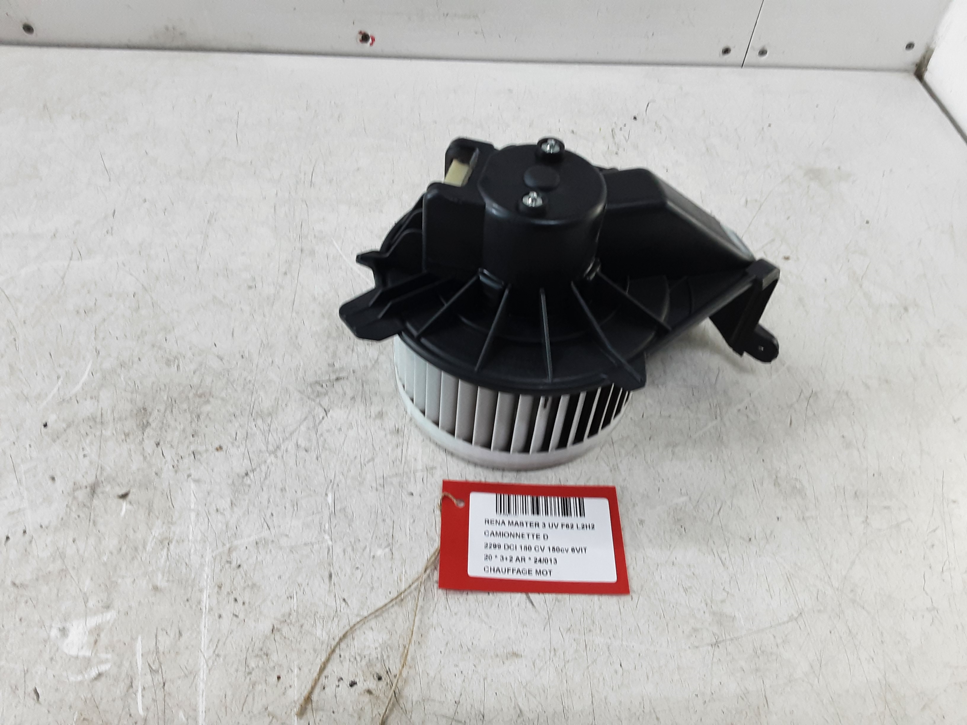 MOTEUR DE CHAUFFAGE Renault MASTER 8/19+