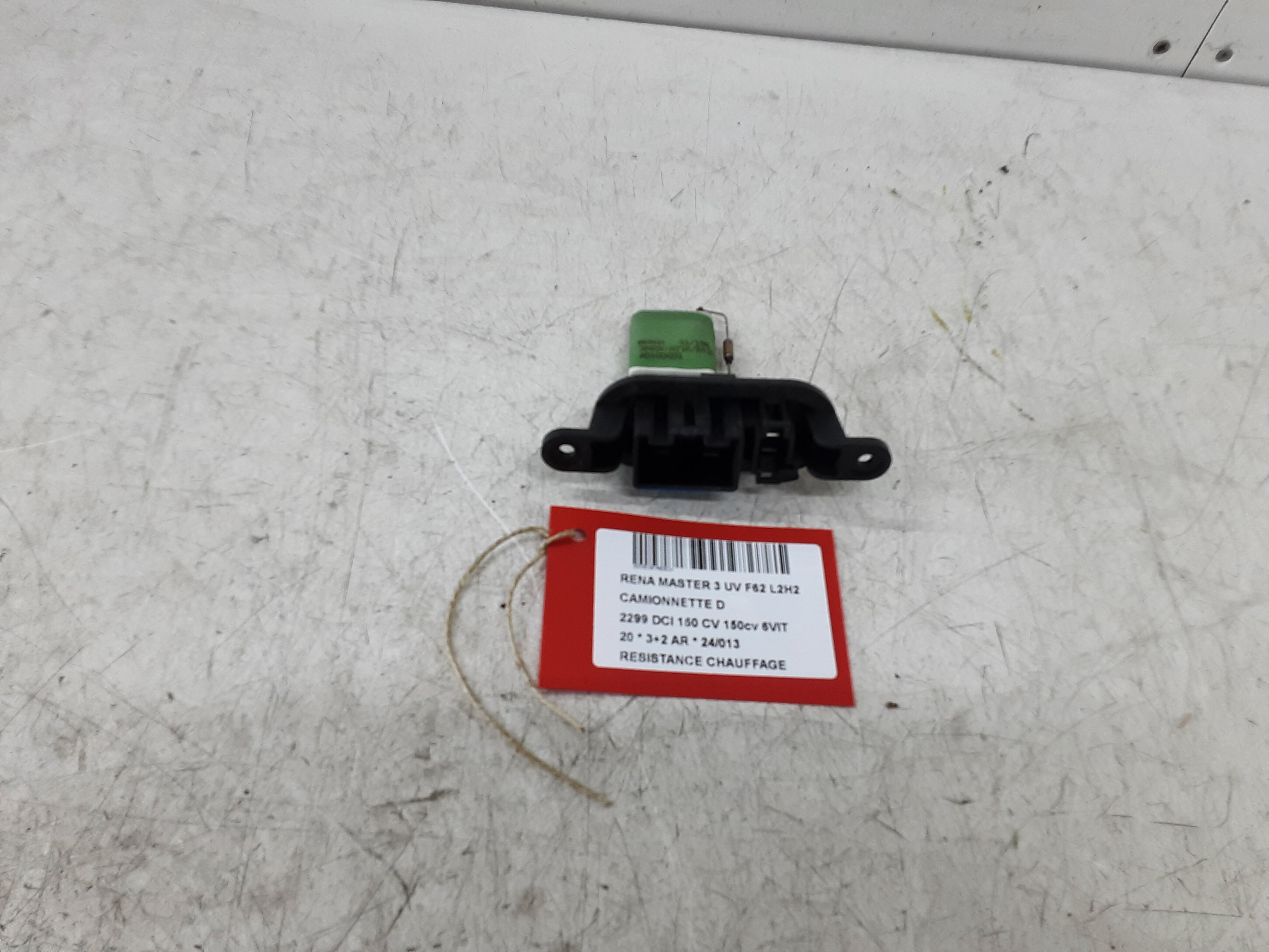 KACHELWEERSTAND Renault MASTER 8/19+