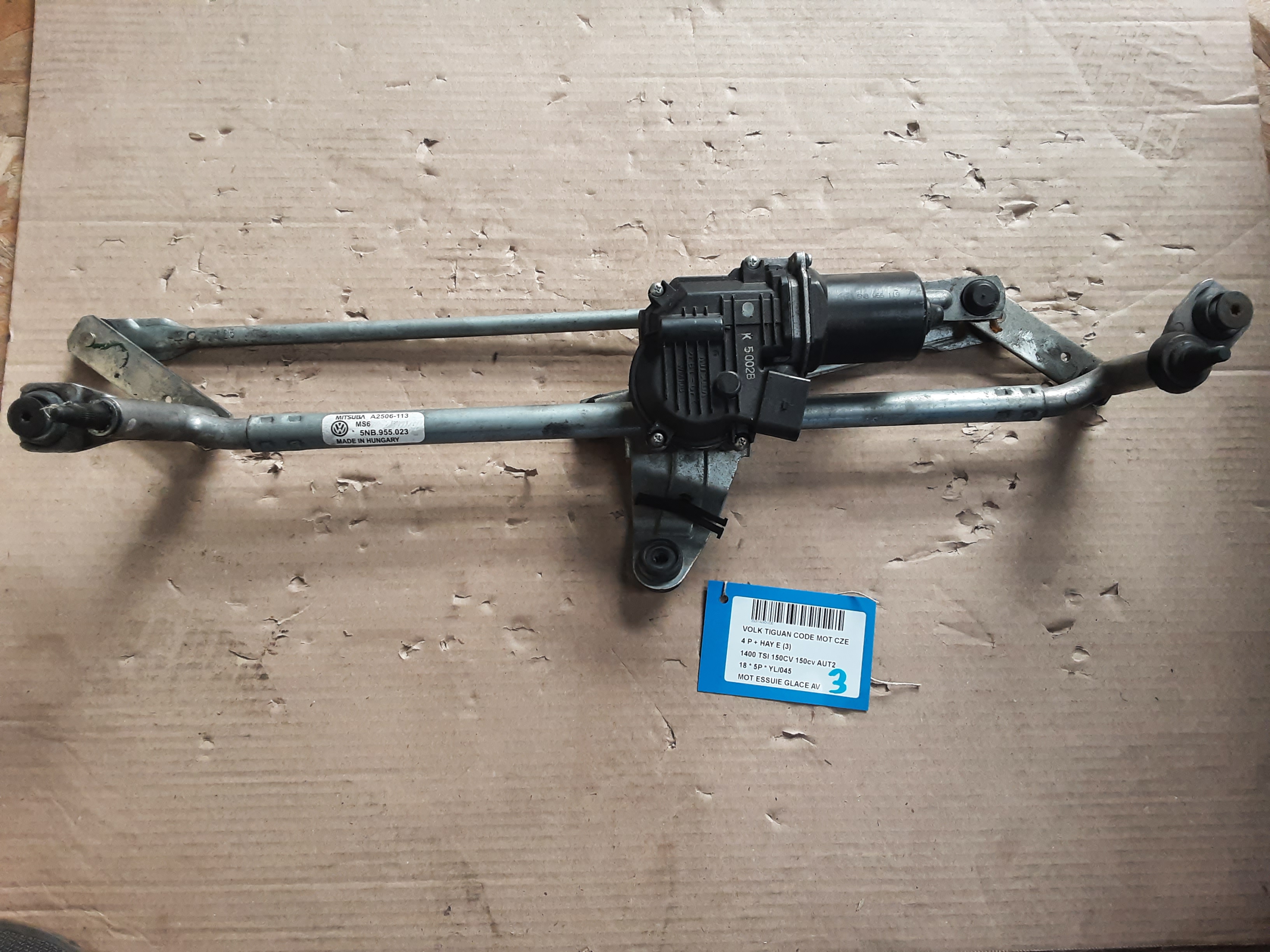 MOTEUR D&#039;ESSUIE-GLACE AVANT Vw TIGUAN (3) 02/16- 10/20