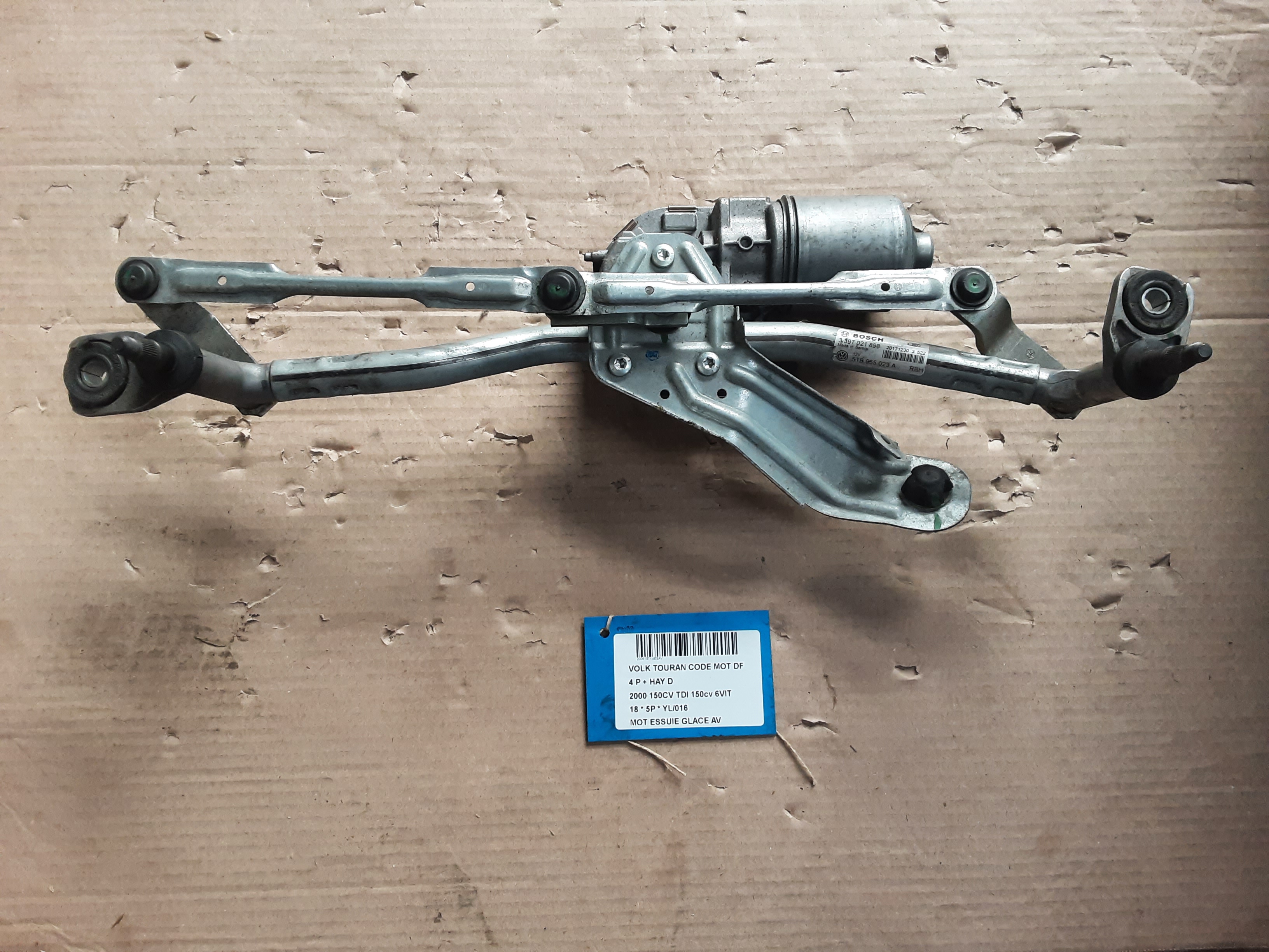 MOTEUR D&#039;ESSUIE-GLACE AVANT Vw TOURAN 09/15+