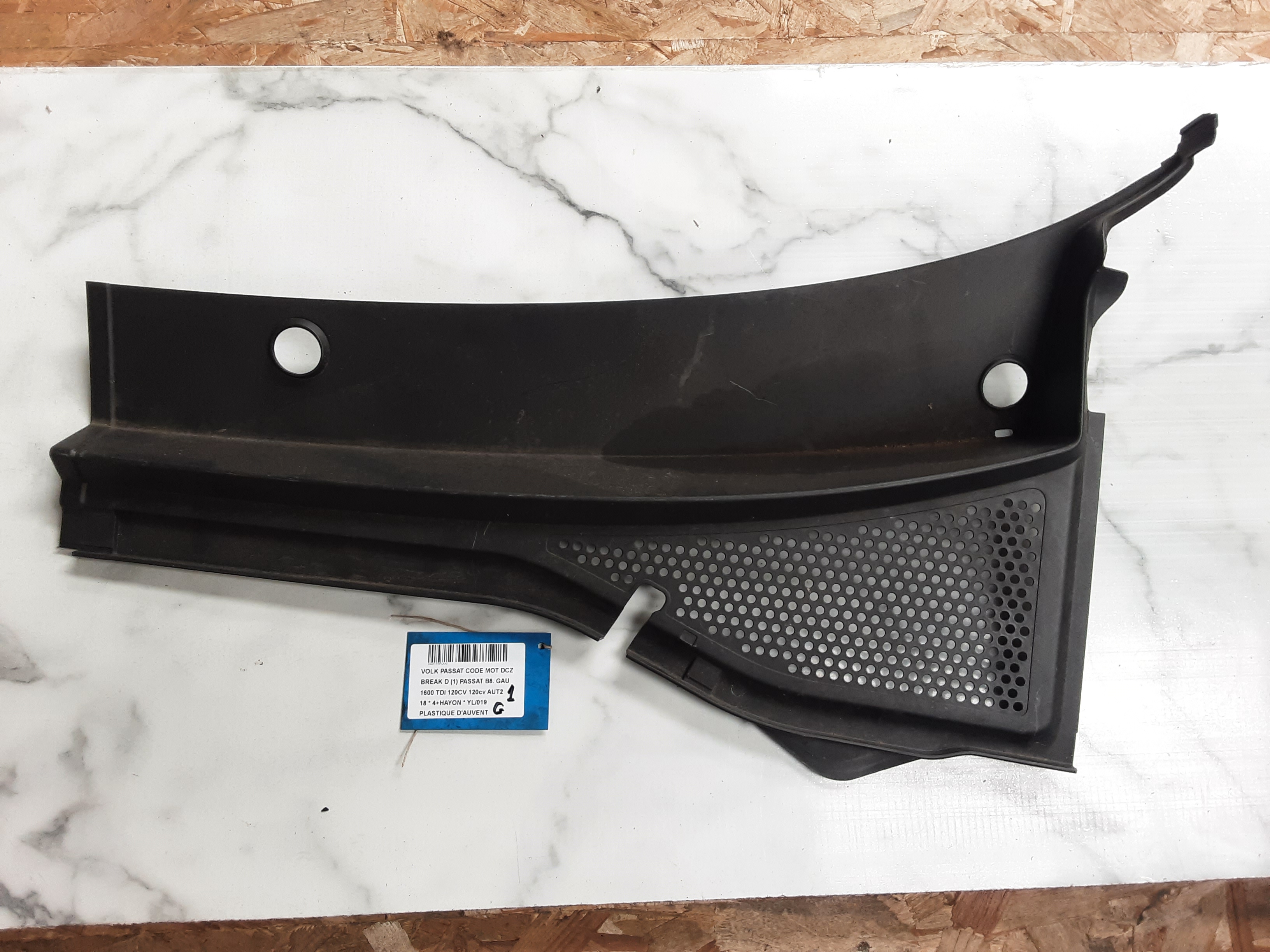 PLASTIEK WINDSCHERM Vw PASSAT 11/14 - 19