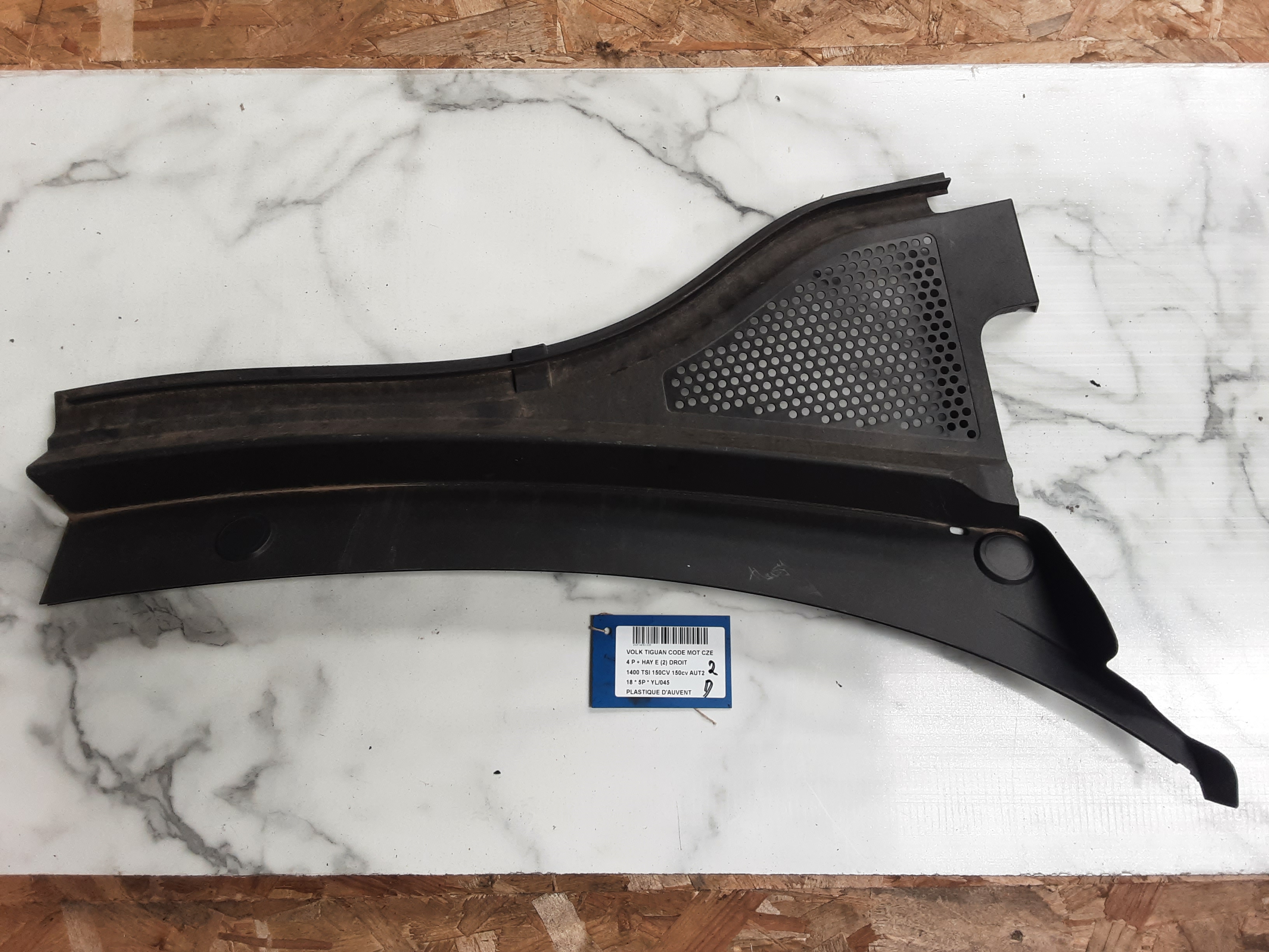 PLASTIEK WINDSCHERM Vw TIGUAN (3) 02/16- 10/20