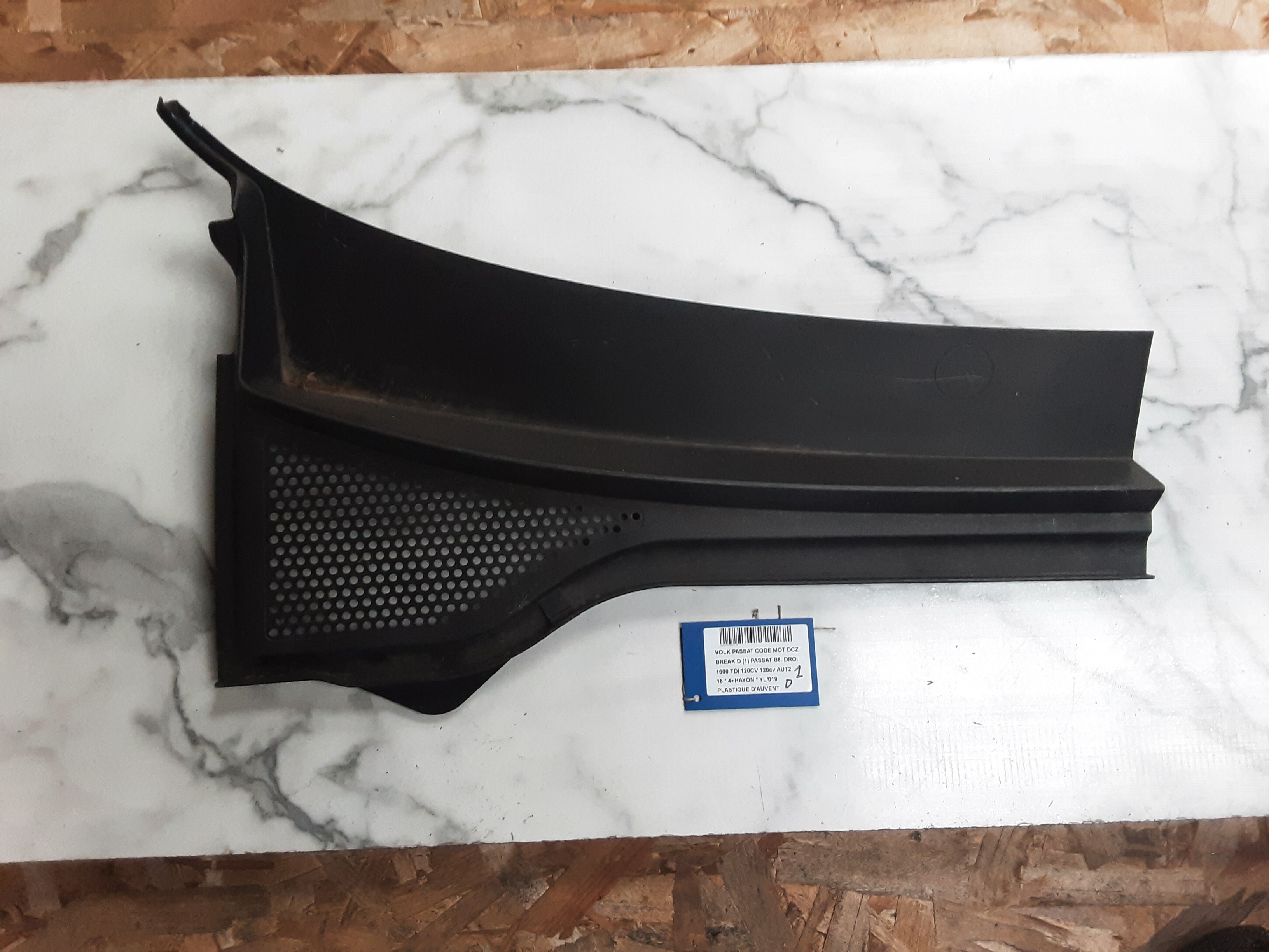 PLASTIEK WINDSCHERM Vw PASSAT 11/14 - 19