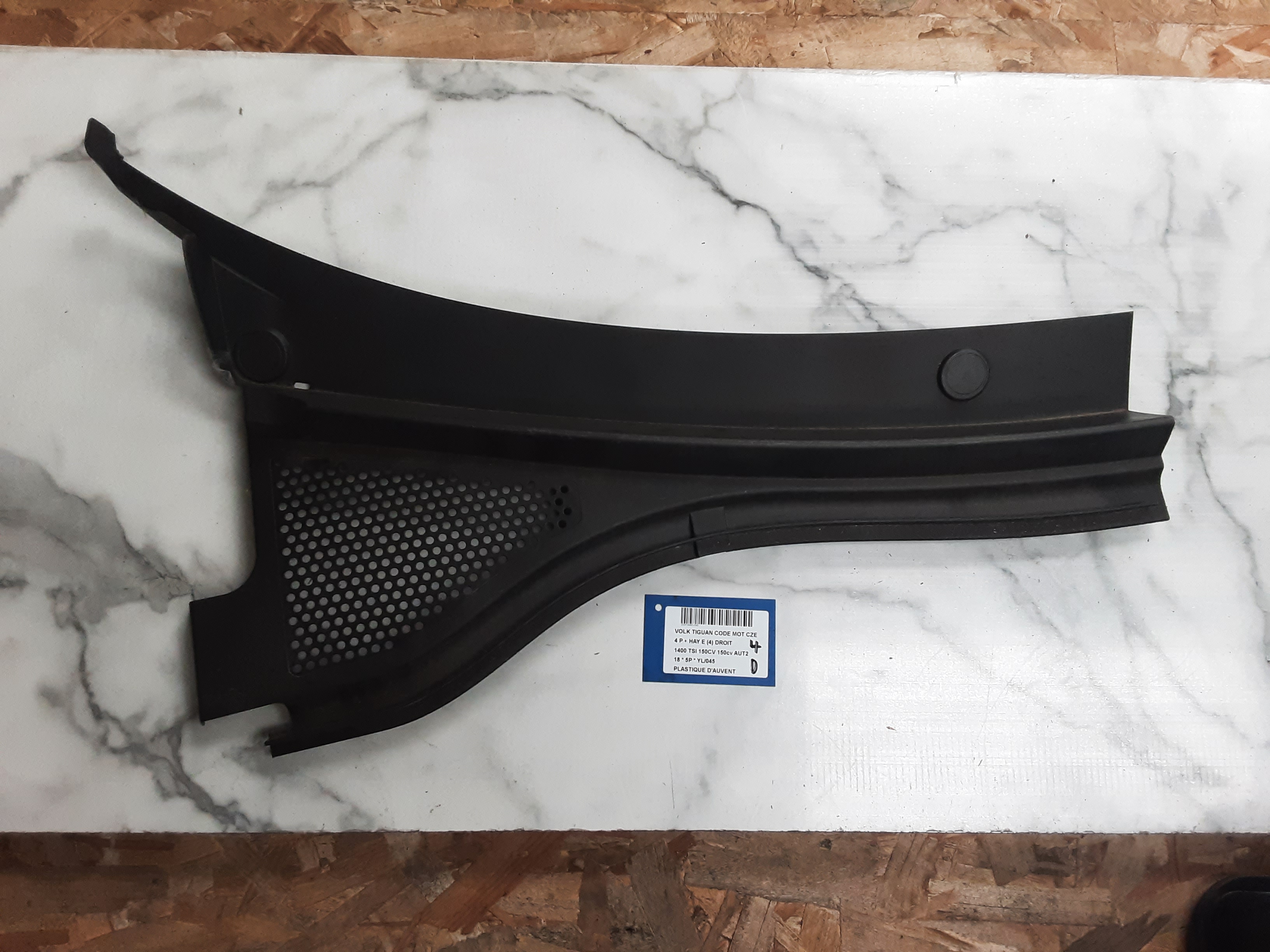 PLASTIEK WINDSCHERM Vw TIGUAN (3) 02/16- 10/20