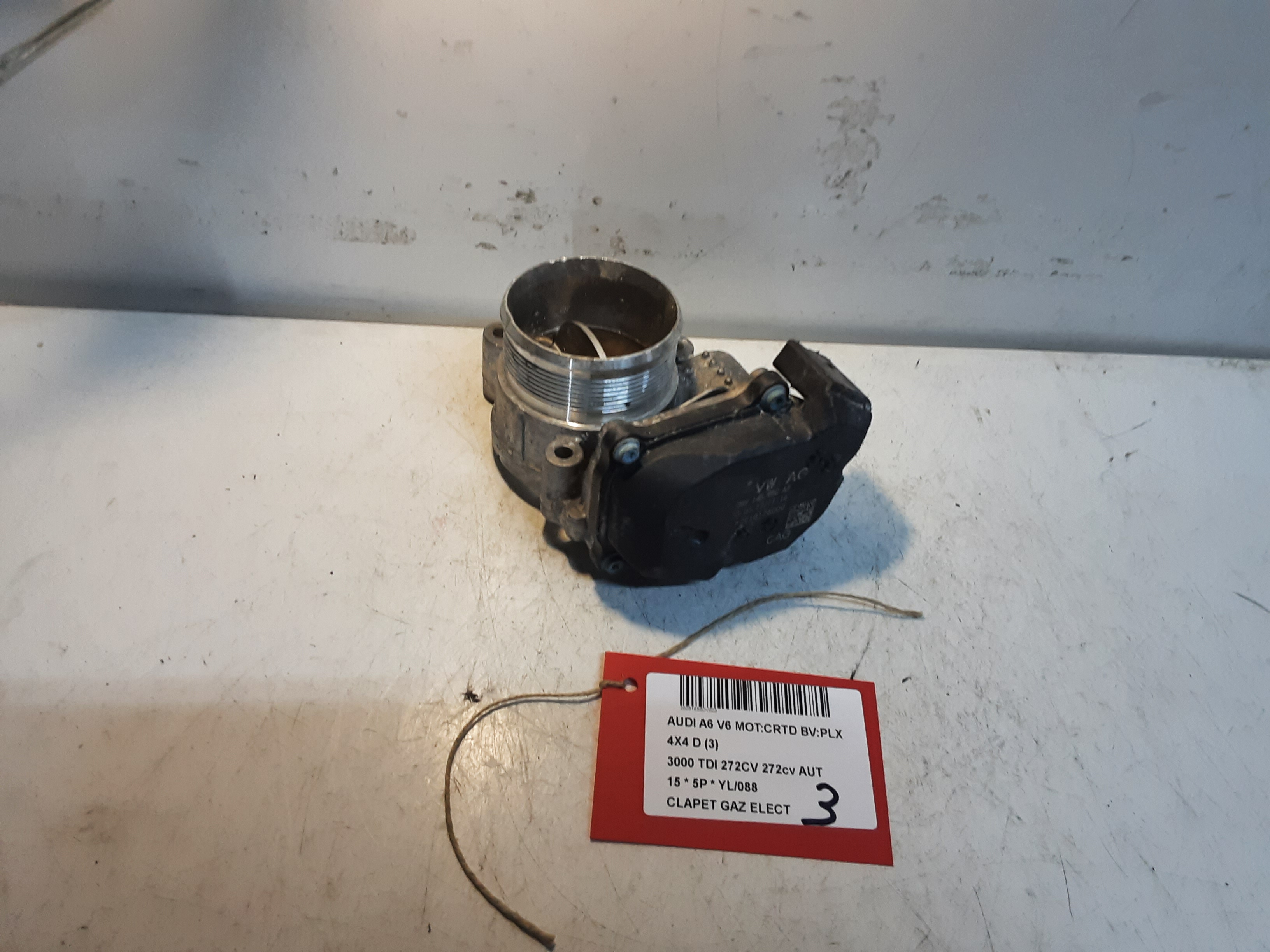 CLAPET DE GAZ ELECTRIQUE Audi A6 04/11 - 14