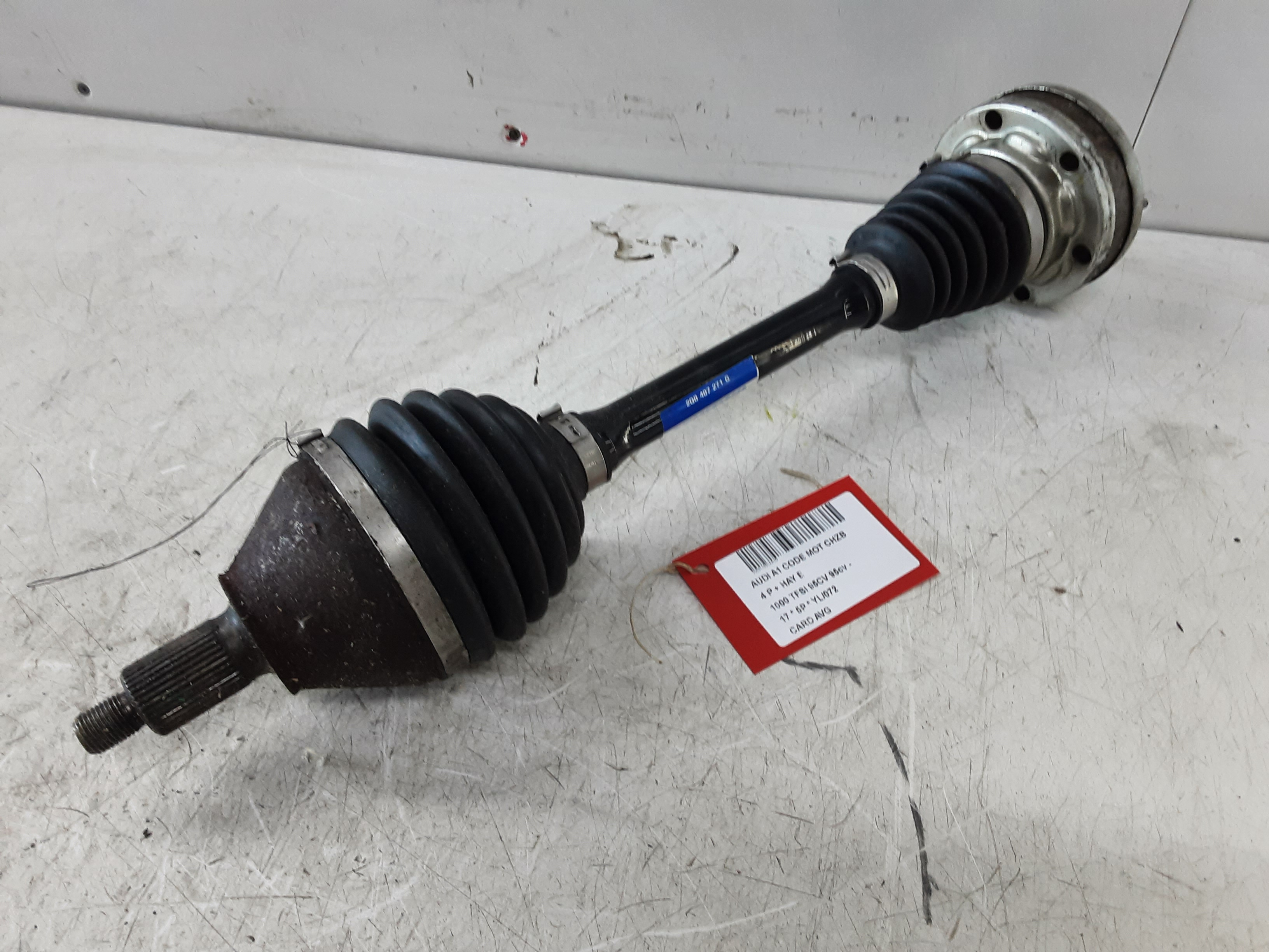 AANDRIJFAS VOOR LINKS Audi A1 12/14 - 19