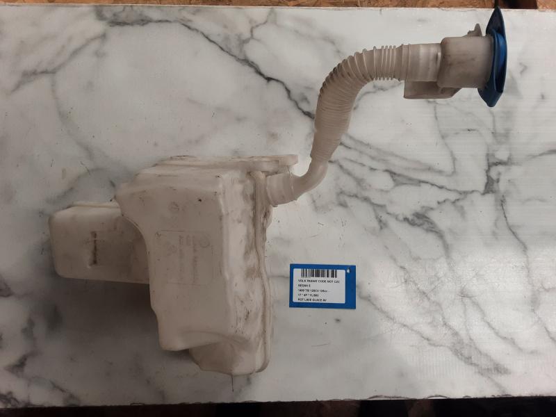 POT DE LAVE-GLACE AVANT Vw PASSAT 11/14 - 19
