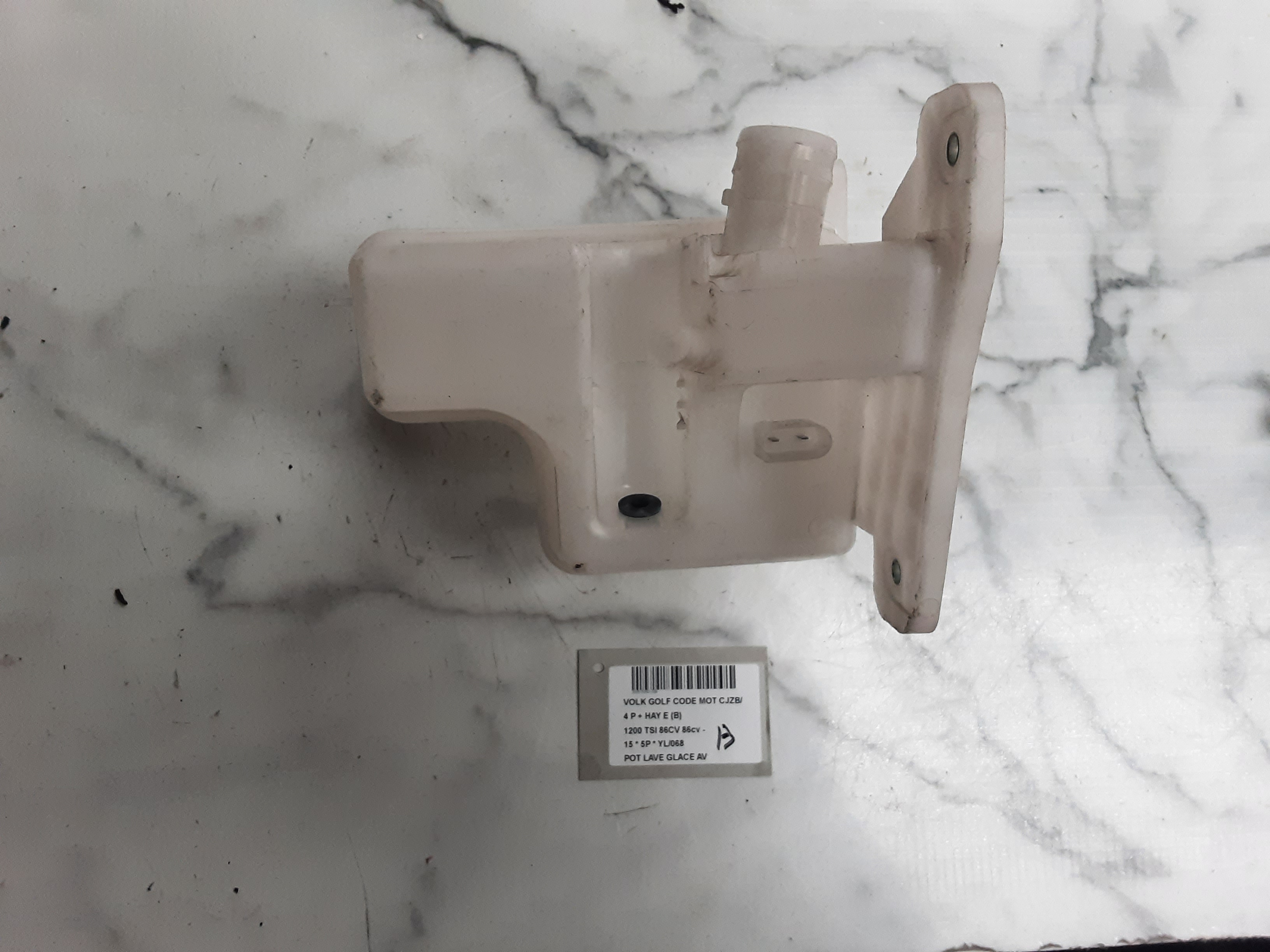 POT DE LAVE-GLACE AVANT Vw GOLF VII 11/12 - 17