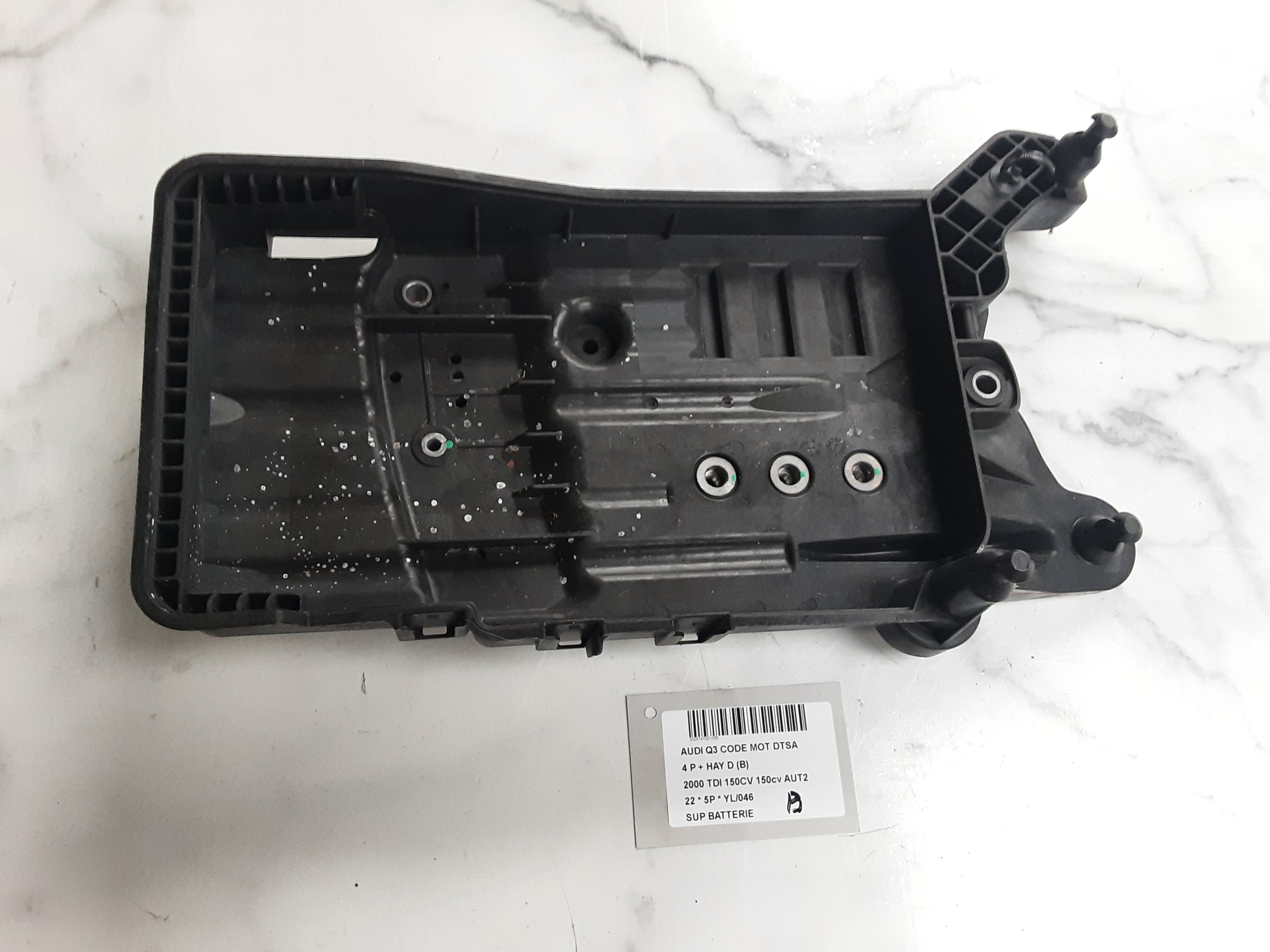 ACCU STEUN Audi Q3 11/18+