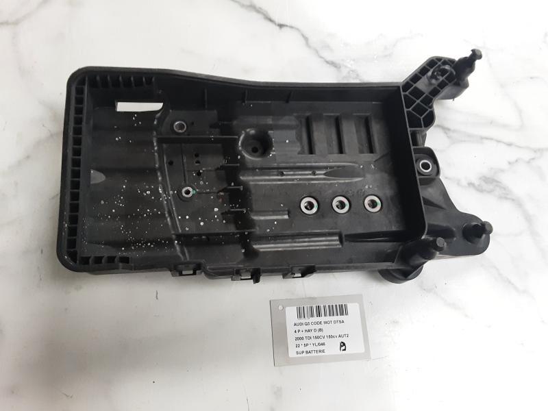 SUPPORT DE BATTERIE Audi Q3 11/18+