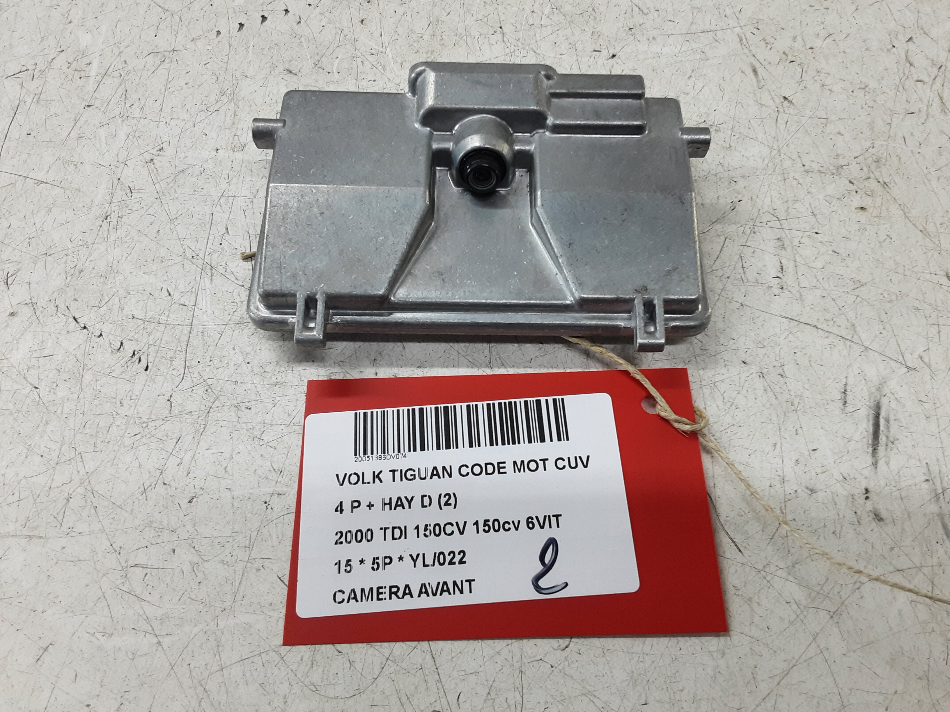 CAMERA AVANT Vw TIGUAN (2) 07/11 - 16