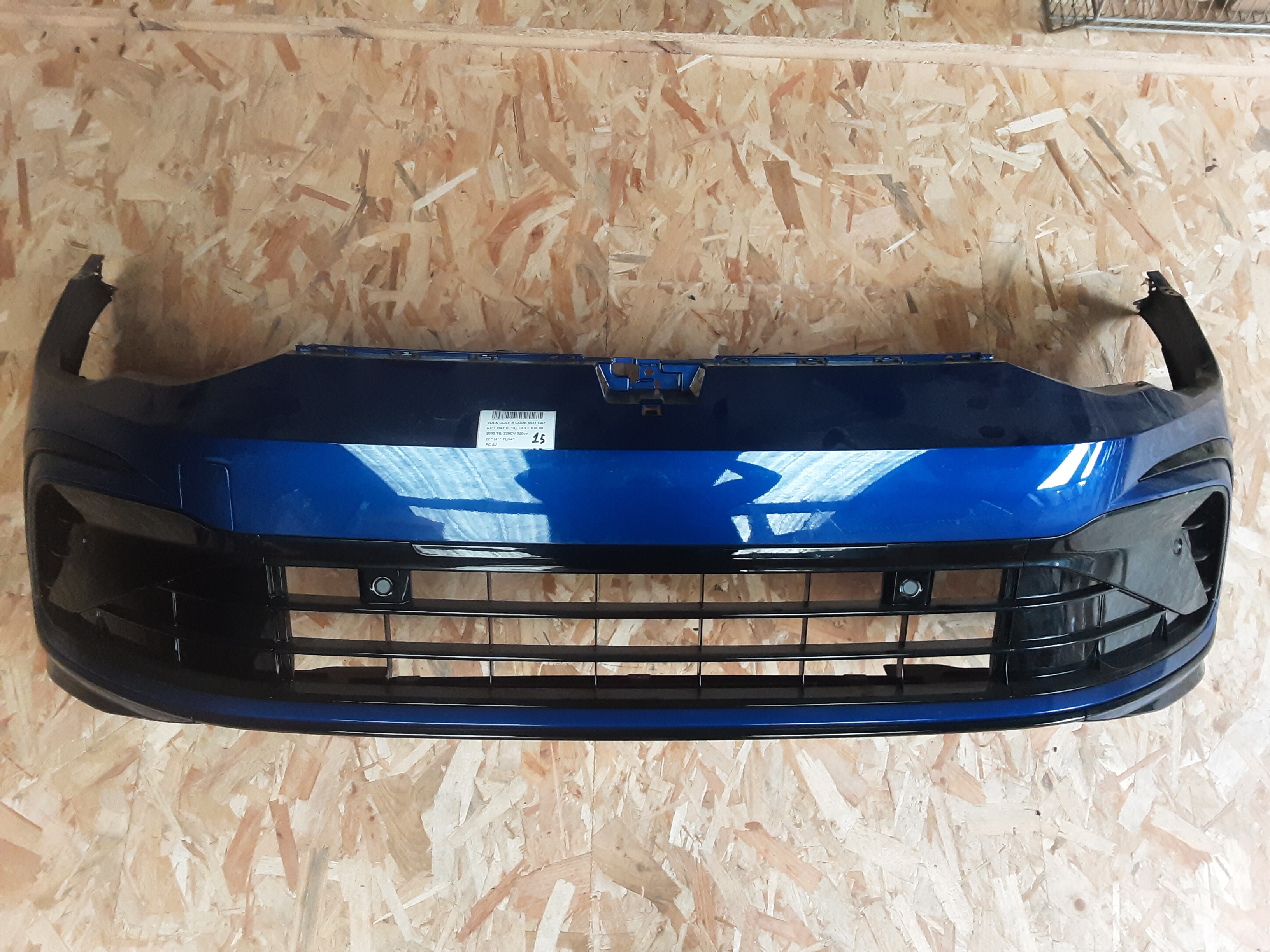 VOORBUMPER Vw GOLF VIII 2/20+