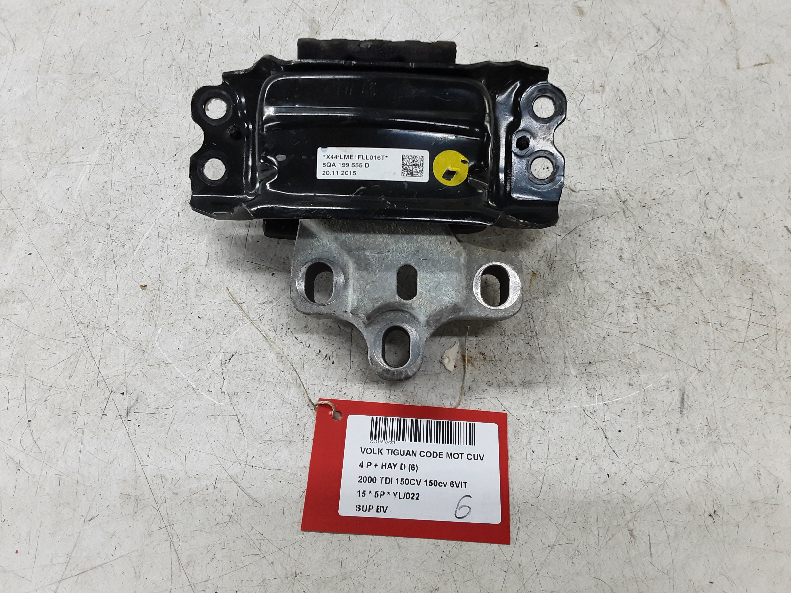 VERSNELLINGSBAKSTEUN Vw TIGUAN (2) 07/11 - 16