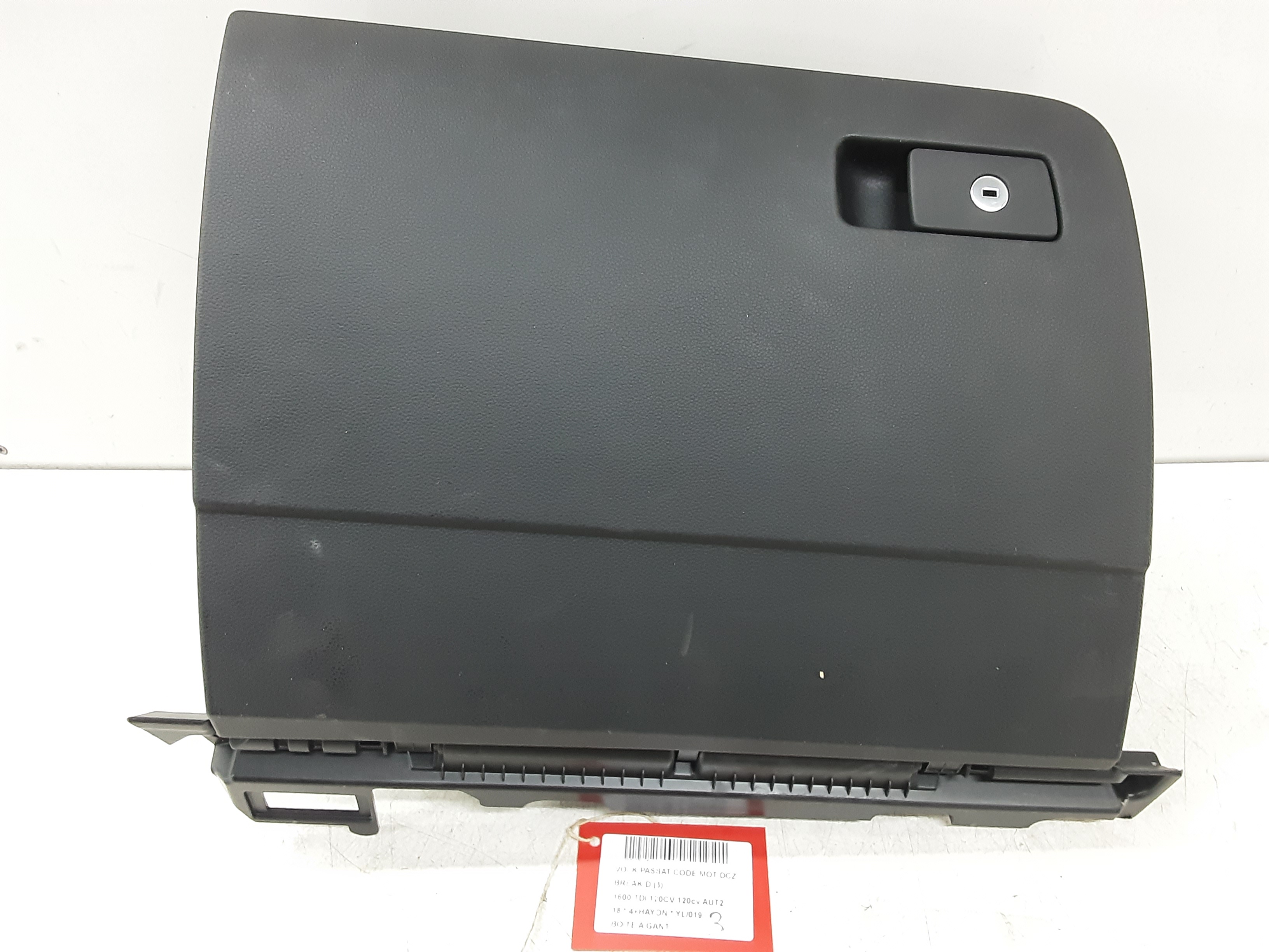 OPBERGVAKJE Vw PASSAT 11/14 - 19