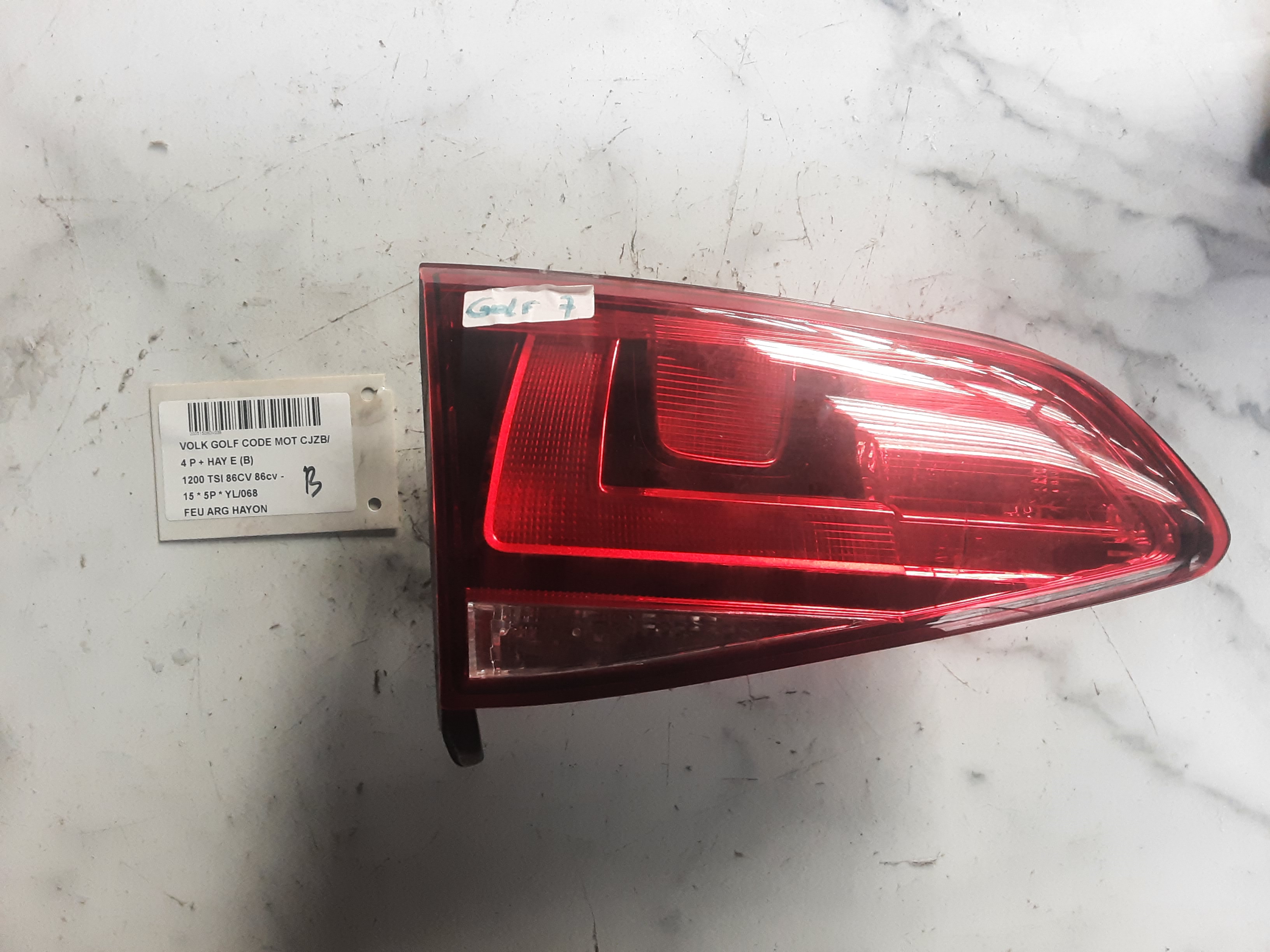 FEU ARRIERE GAUCHE DE HAYON Vw GOLF VII 11/12 - 17