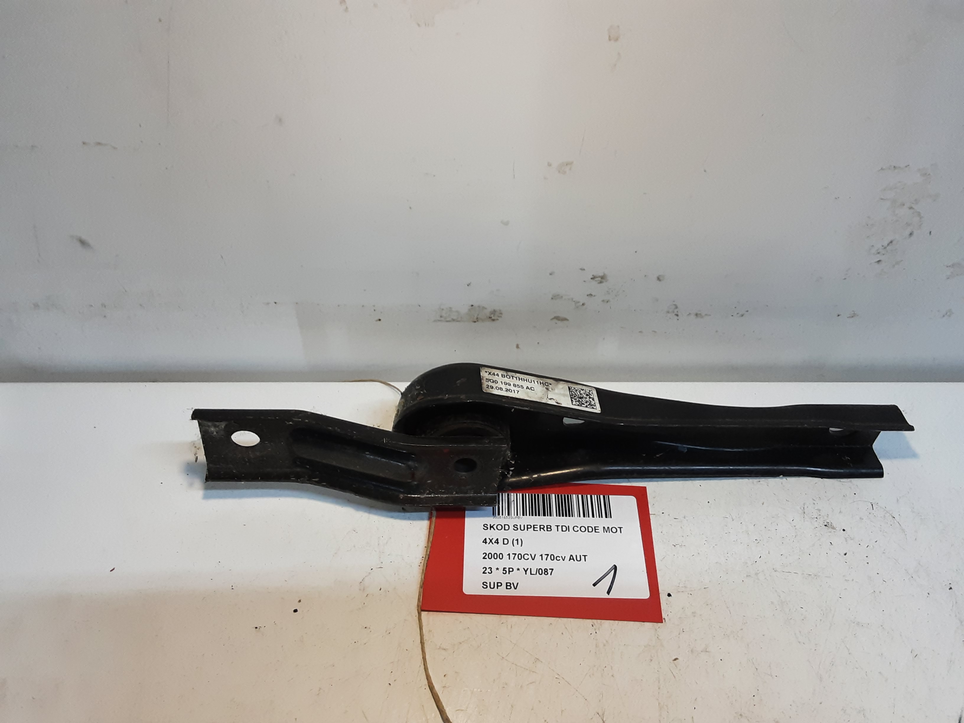 VERSNELLINGSBAKSTEUN Skoda SUPERB B6 (3T) 5/13 - 15
