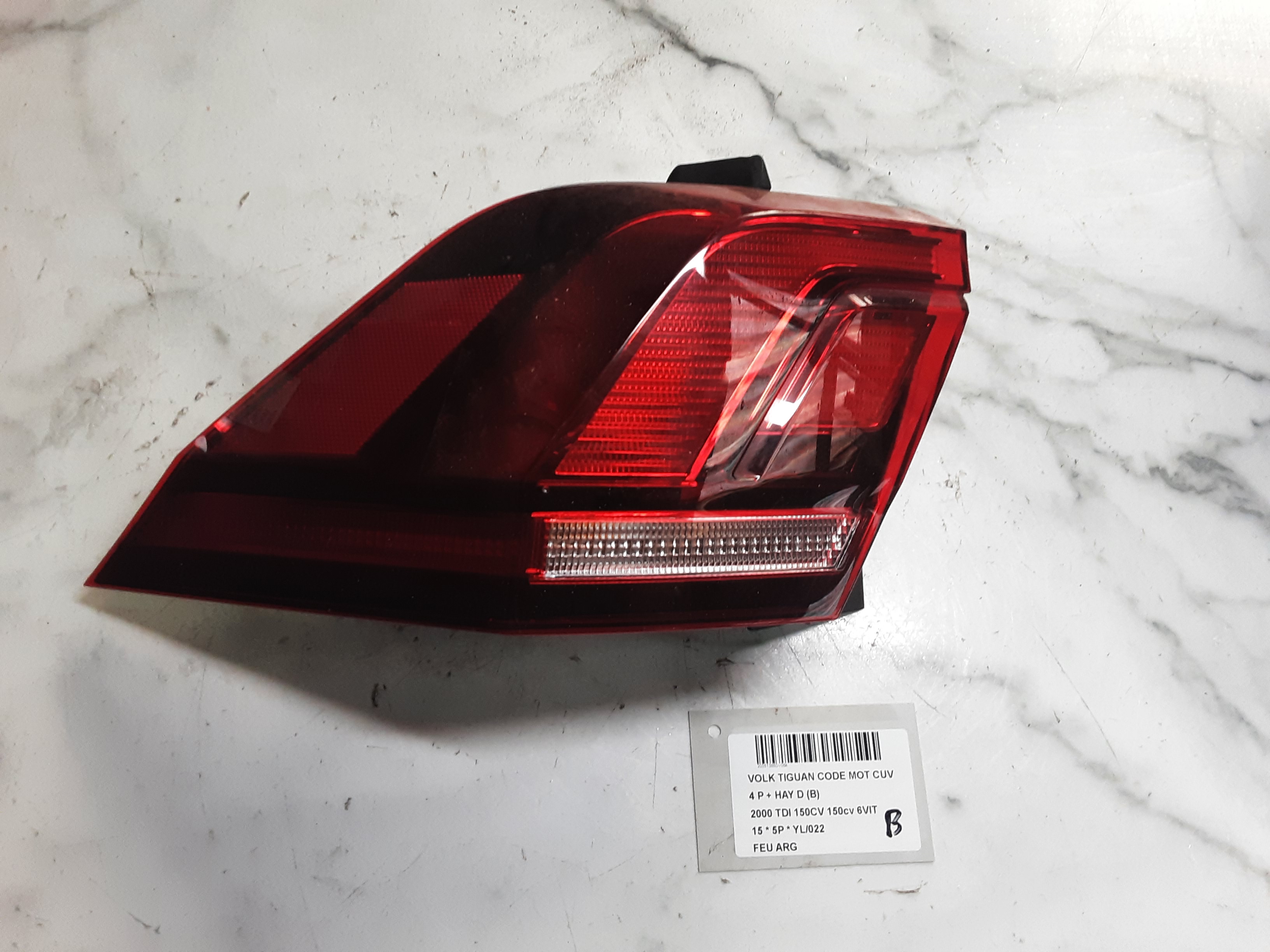 ACHTERLICHT LINKS Vw TIGUAN (2) 07/11 - 16