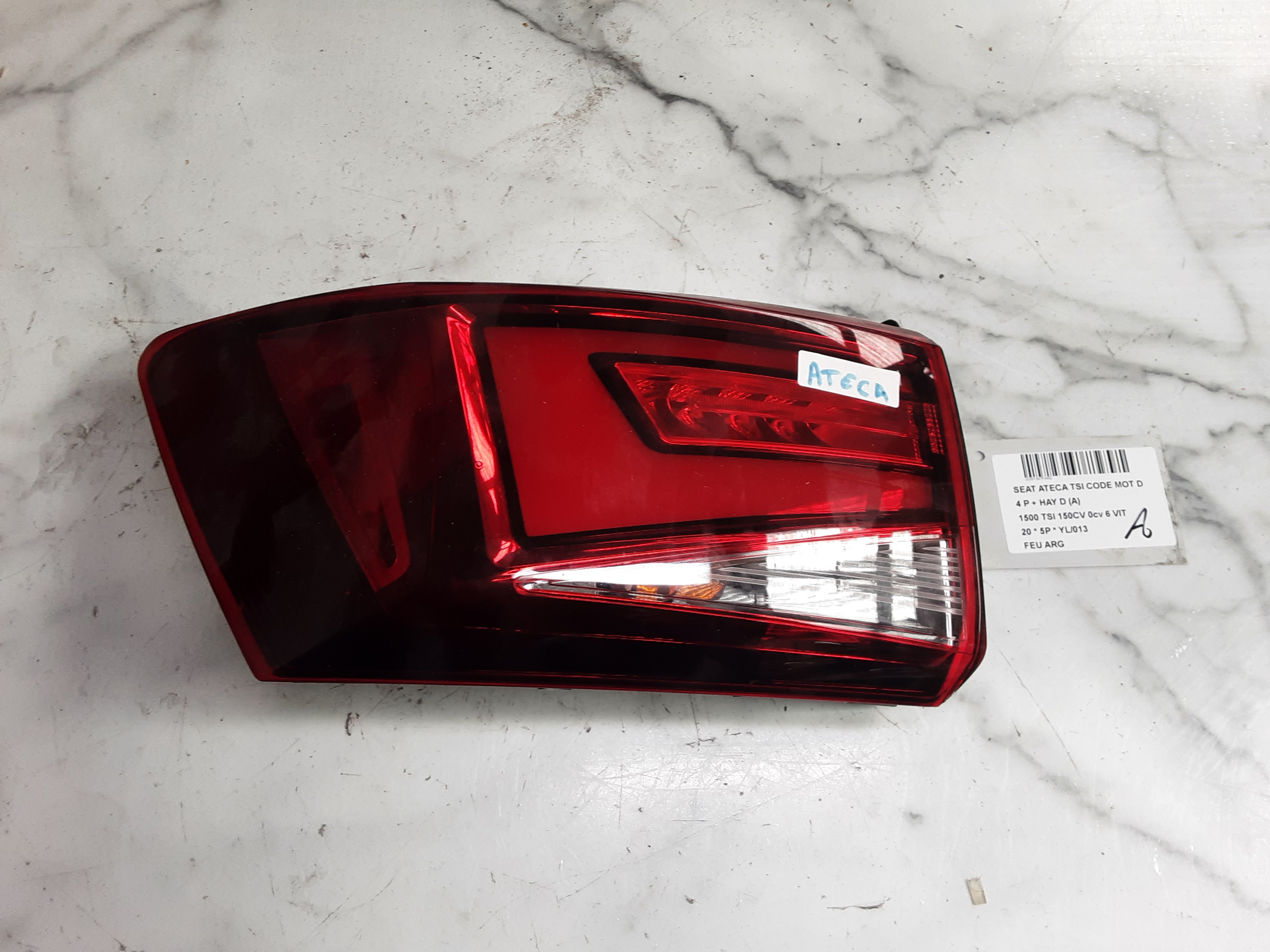 ACHTERLICHT LINKS Seat ATECA 9/16+