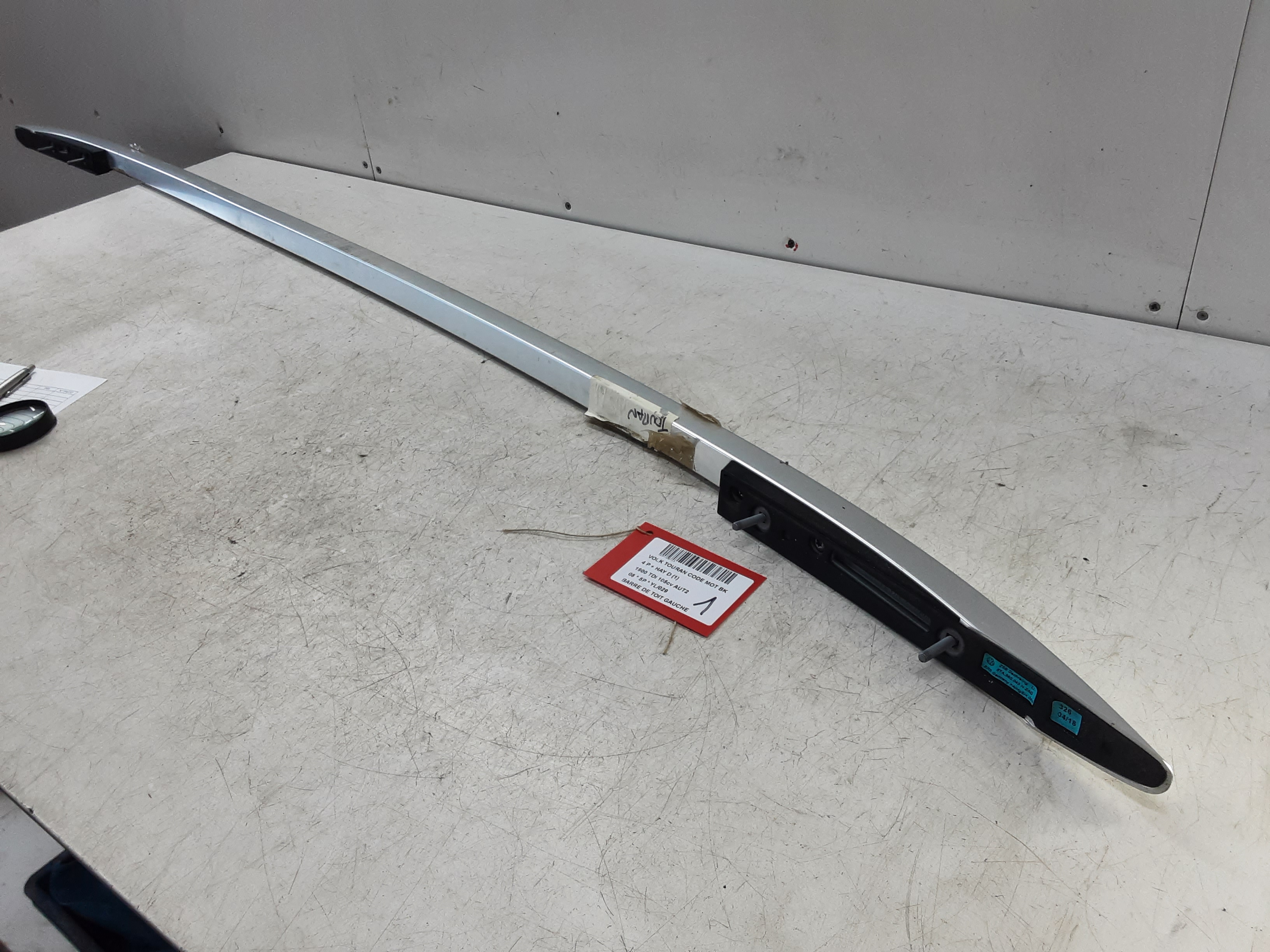 BARRE DE TOIT GAUCHE Vw TOURAN 07 - 08/10