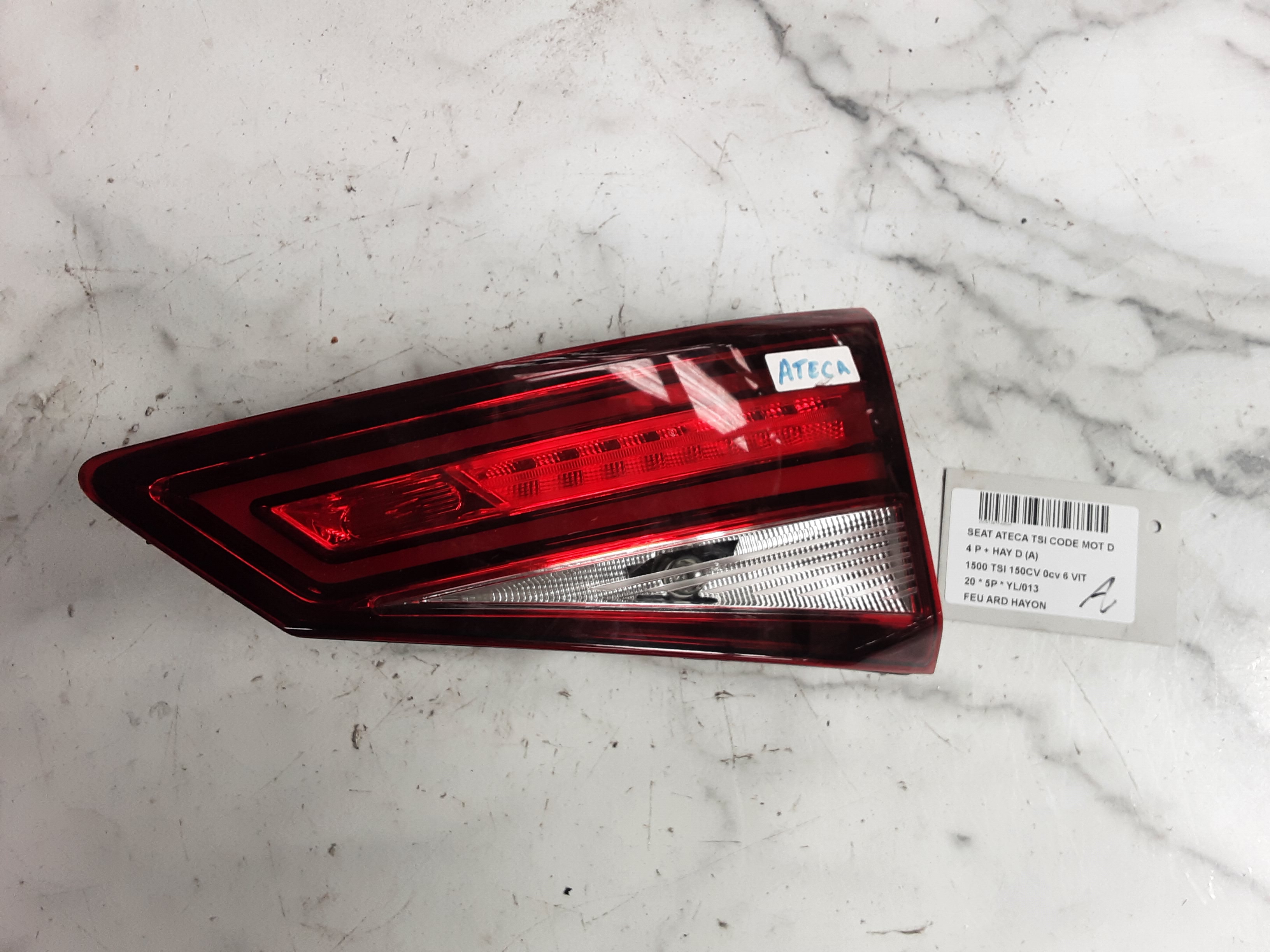 FEU ARRIERE DROIT DE HAYON Seat ATECA 9/16+