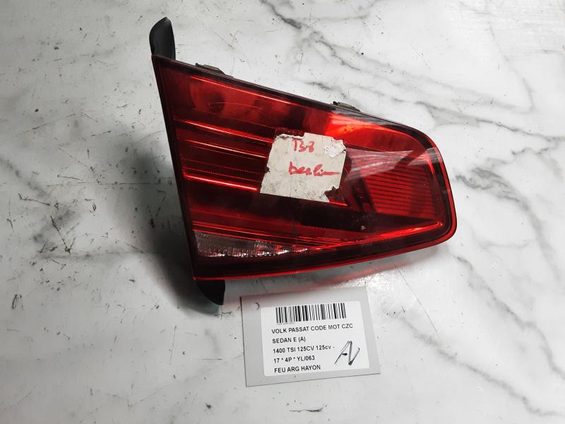 LICHT ACHTERKLEP LINKS Vw PASSAT 11/14 - 19