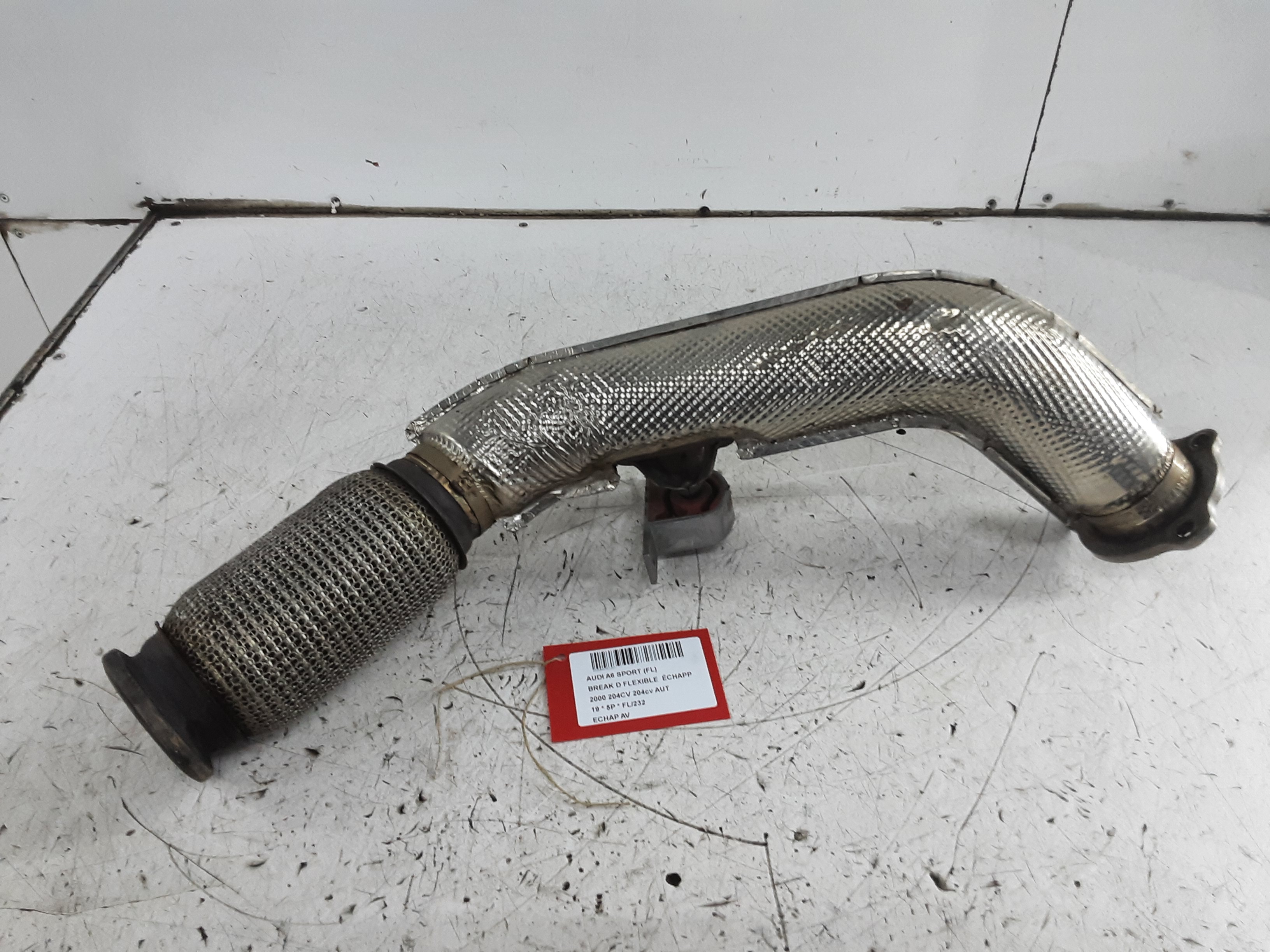 UITLAAT VOORPIJP Audi A6 6/18+