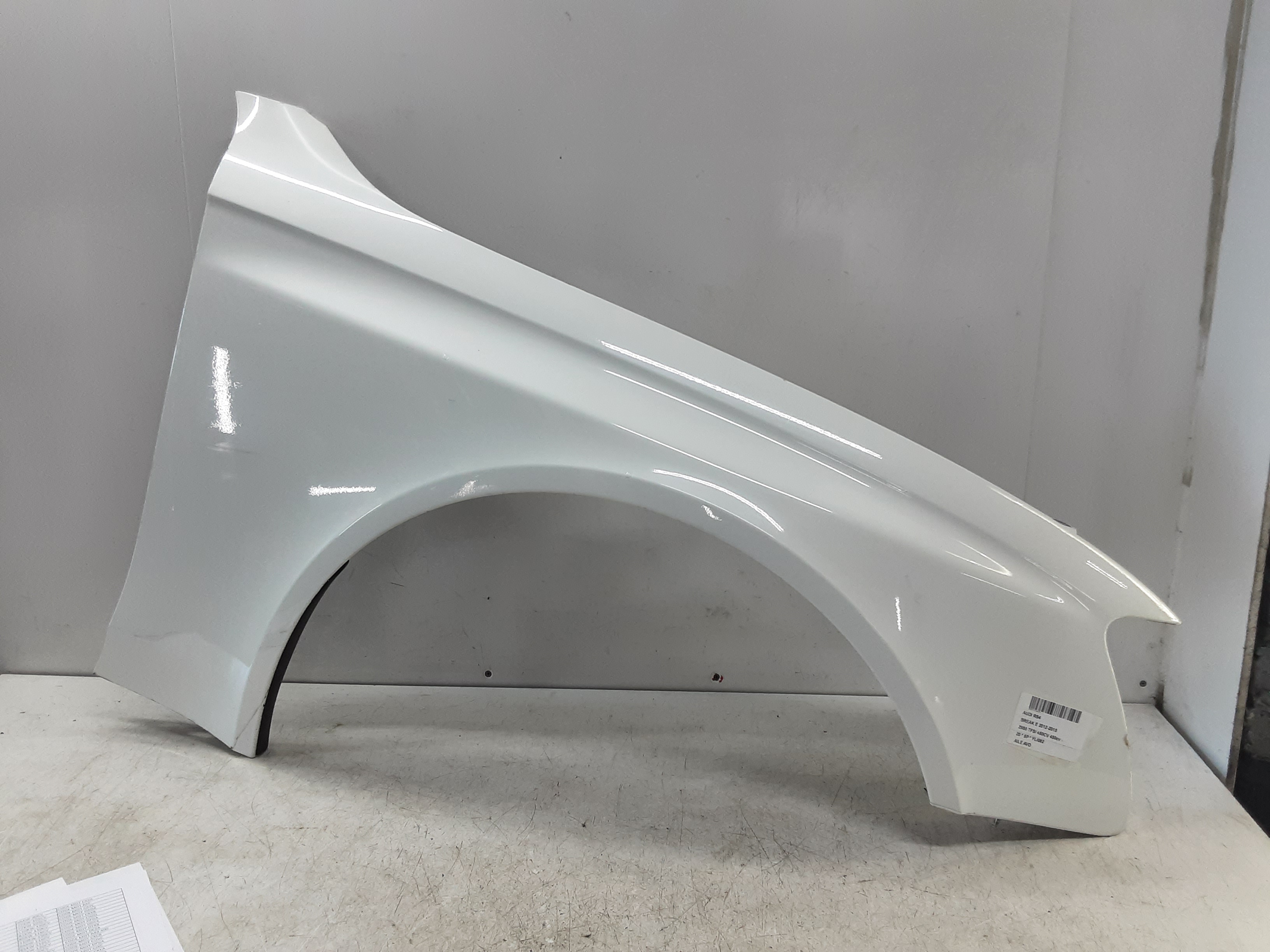 SPATBORD VOOR RECHTS Audi RS4 2019+