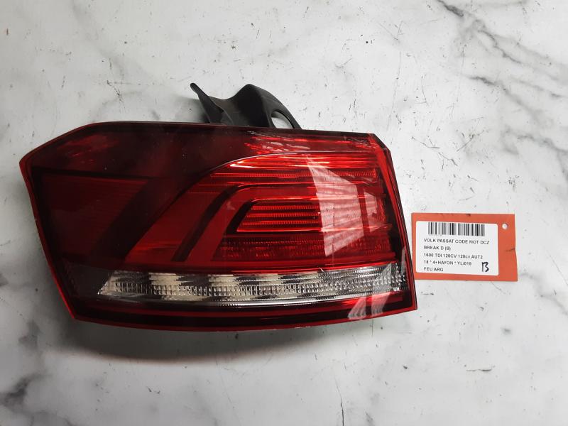 FEU ARRIERE GAUCHE Vw PASSAT 11/14 - 19