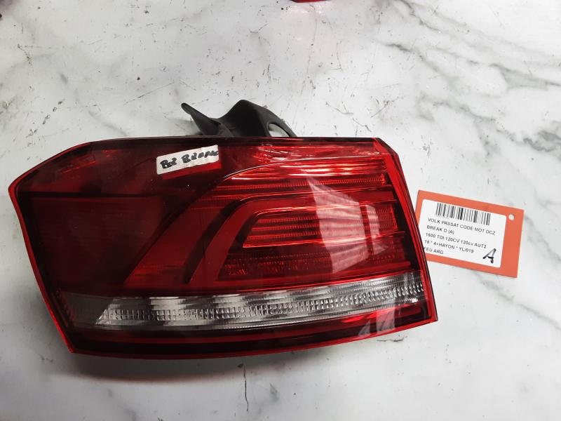 FEU ARRIERE GAUCHE Vw PASSAT 11/14 - 19